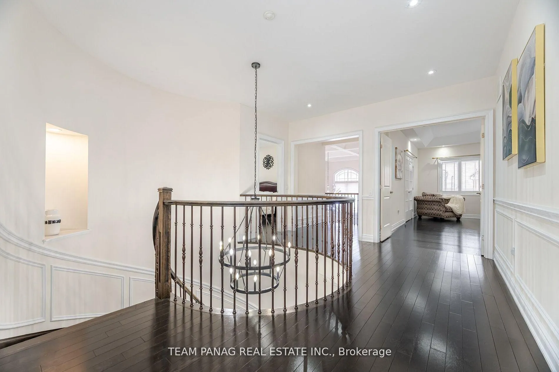 Photo 23 of 76 Balderson Drive, Vaughan, Kleinburg — HOMEH