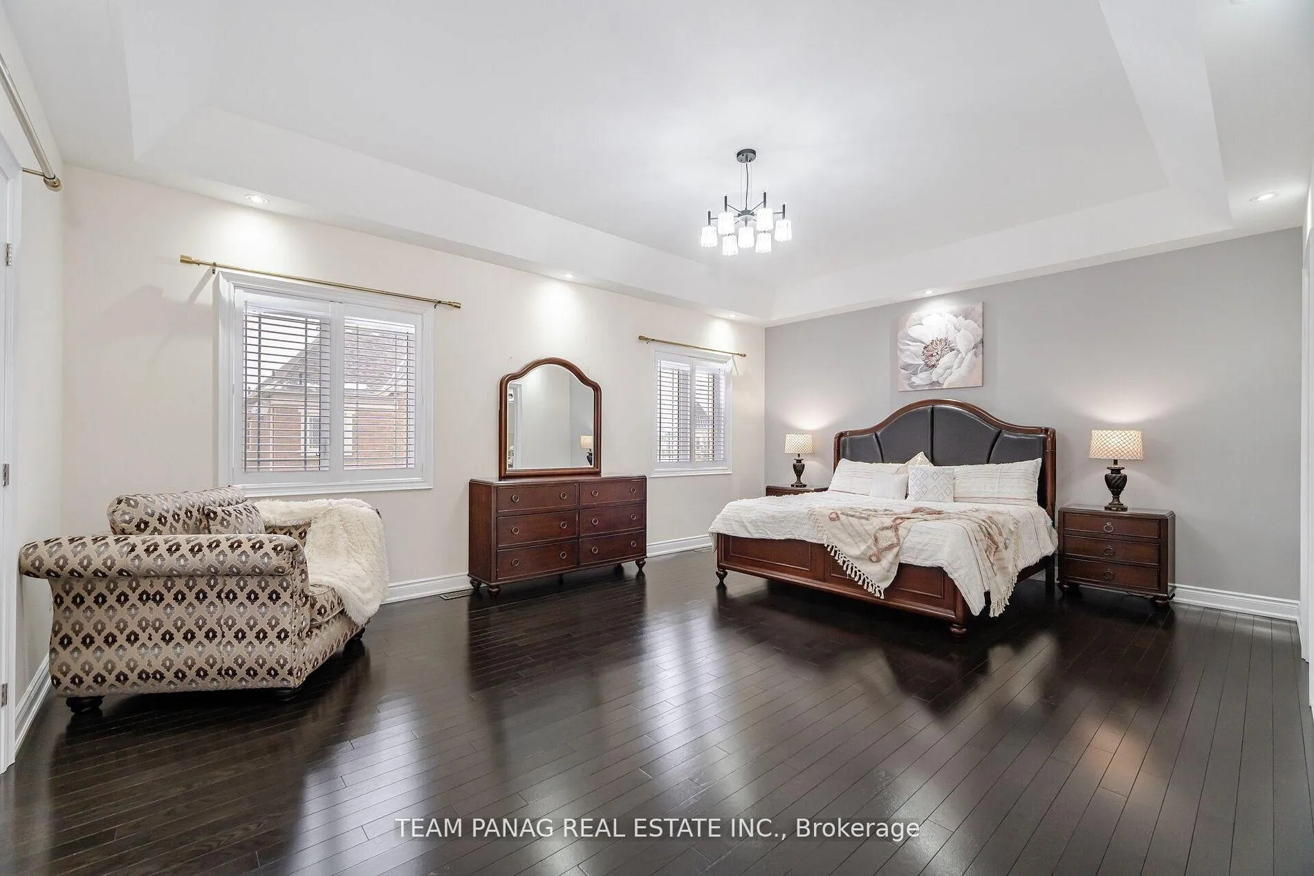 Photo 24 of 76 Balderson Drive, Vaughan, Kleinburg — HOMEH