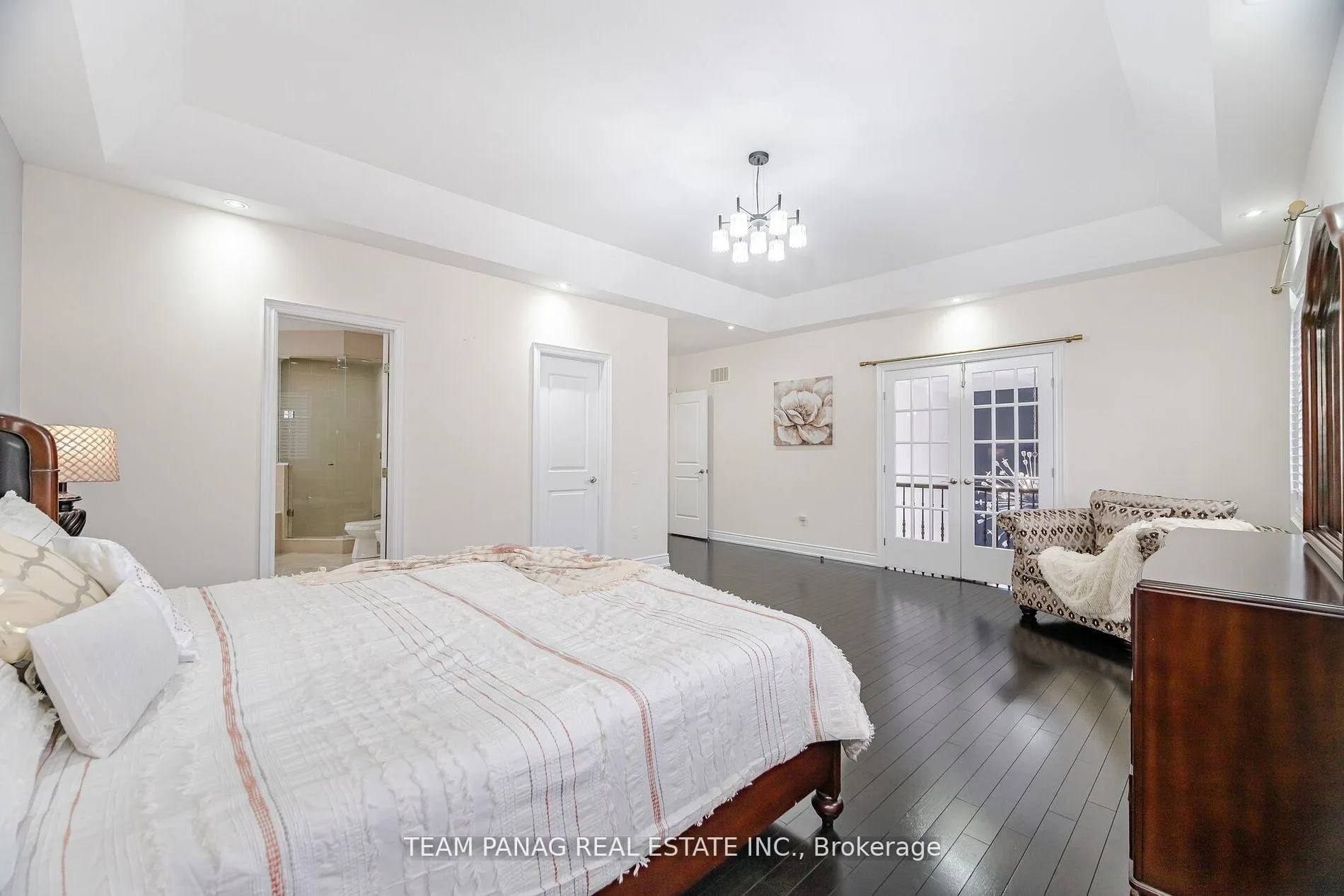 Photo 26 of 76 Balderson Drive, Vaughan, Kleinburg — HOMEH