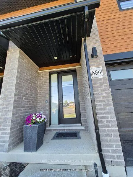 Photo 5 of 886 Robert Ferrie Drive, Kitchener — HOMEH