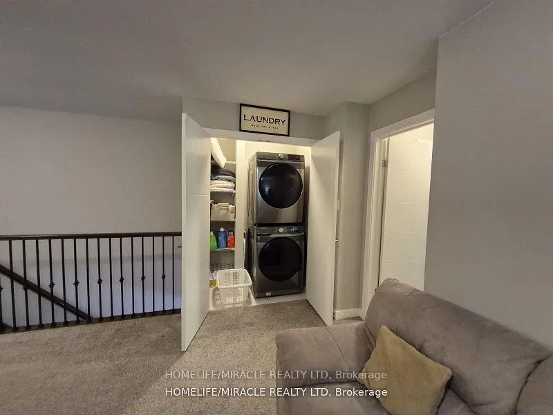 Photo 18 of 886 Robert Ferrie Drive, Kitchener — HOMEH
