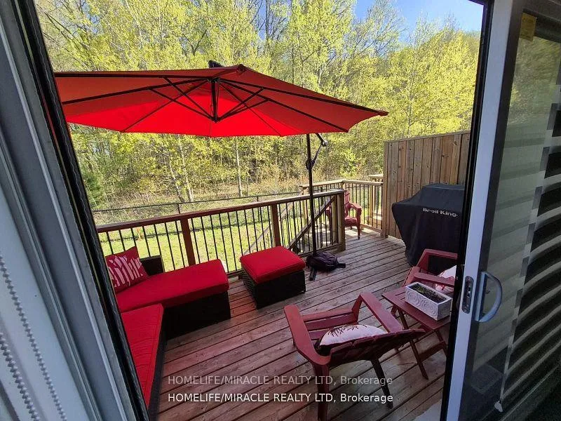 Photo 39 of 886 Robert Ferrie Drive, Kitchener — HOMEH