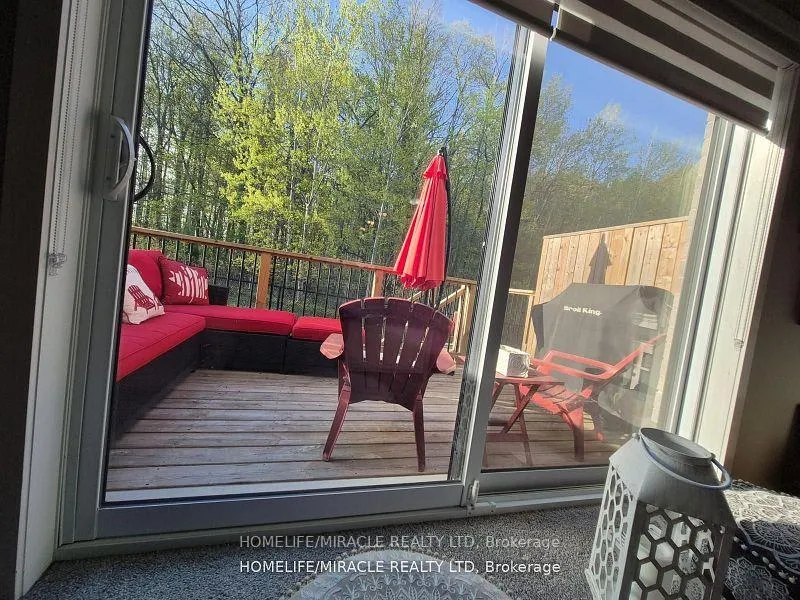Photo 42 of 886 Robert Ferrie Drive, Kitchener — HOMEH