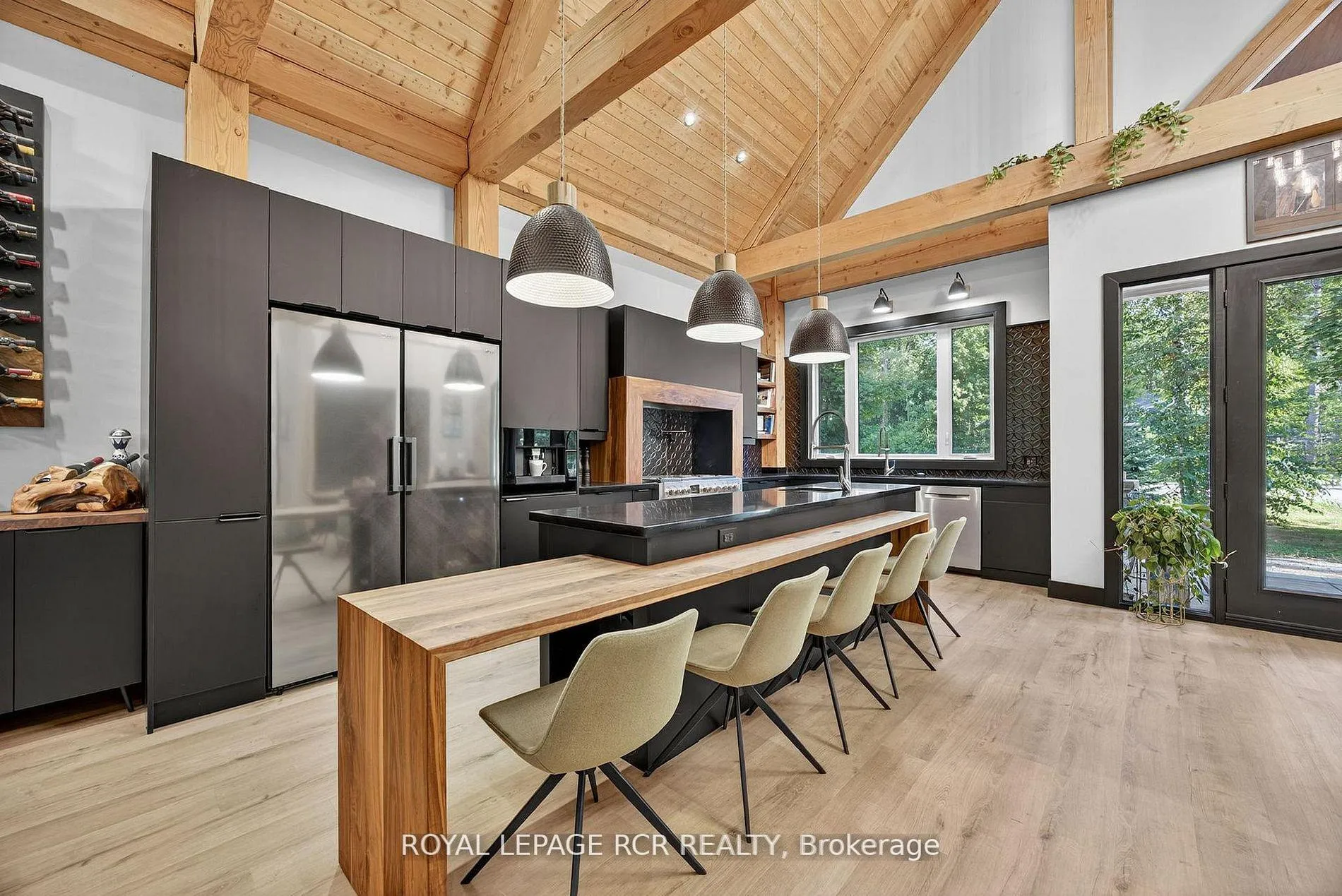 Photo 6 of 1031 Xavier Street, Gravenhurst, Wood (Gravenhurst) — HOMEH