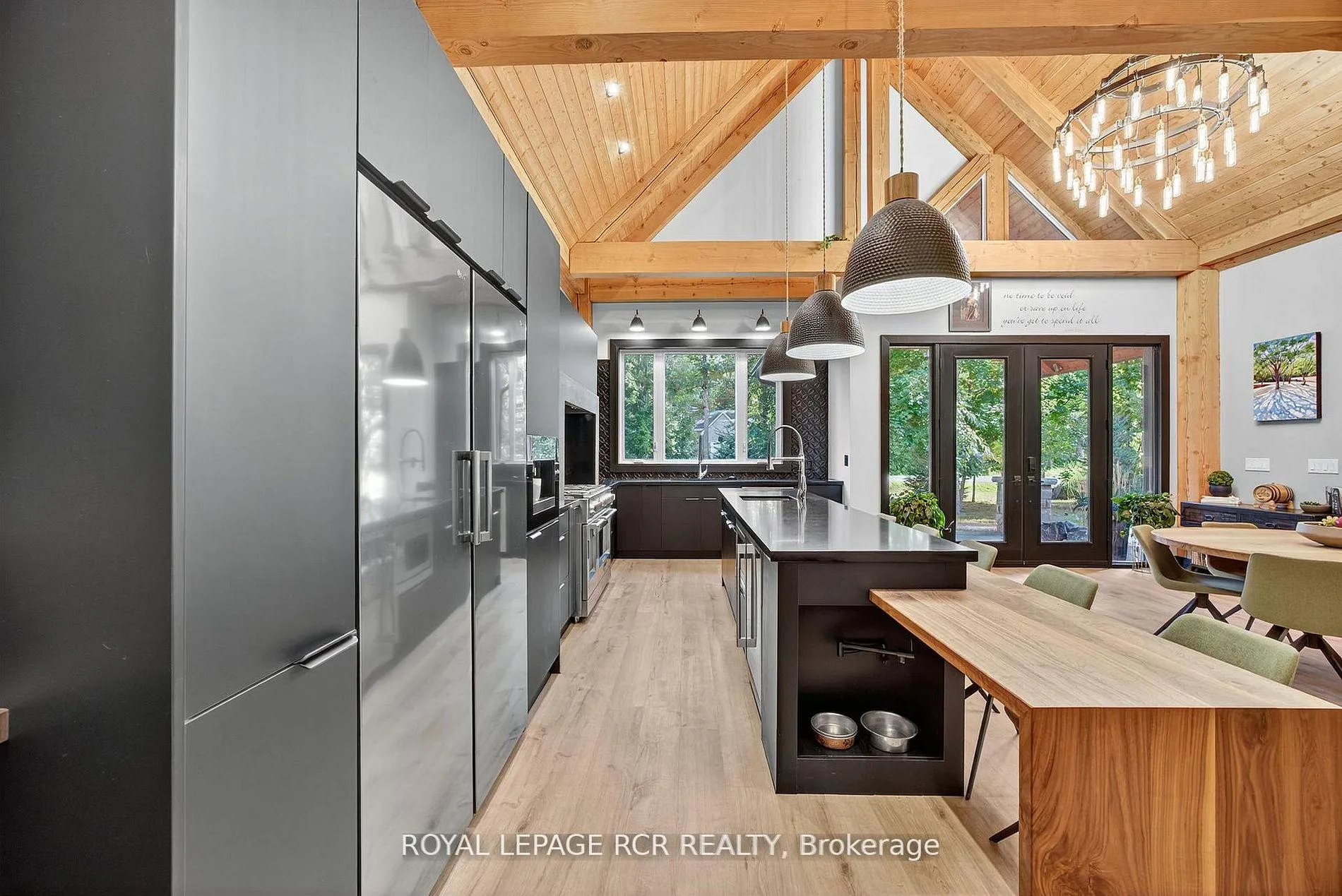 Photo 7 of 1031 Xavier Street, Gravenhurst, Wood (Gravenhurst) — HOMEH