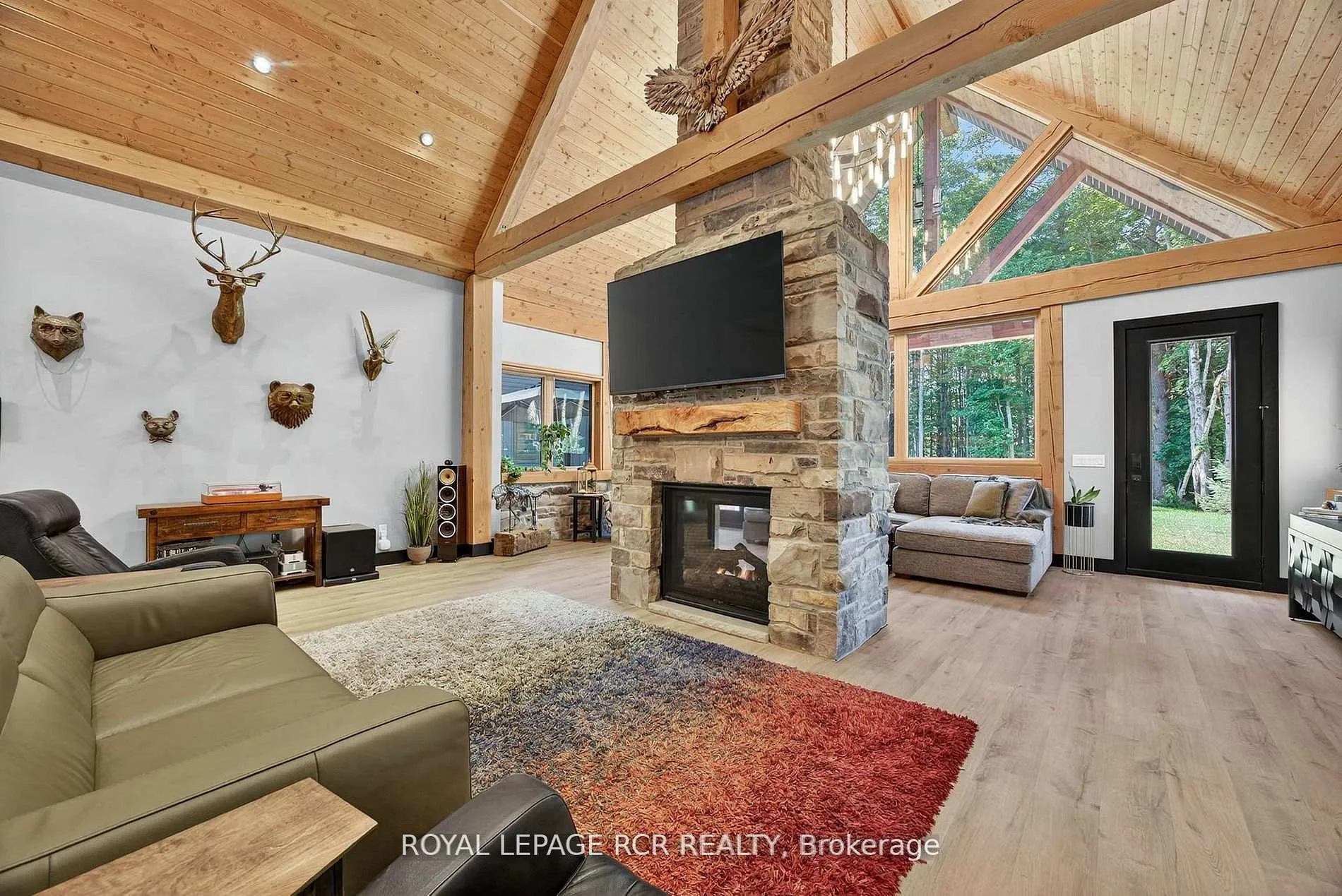 Photo 12 of 1031 Xavier Street, Gravenhurst, Wood (Gravenhurst) — HOMEH