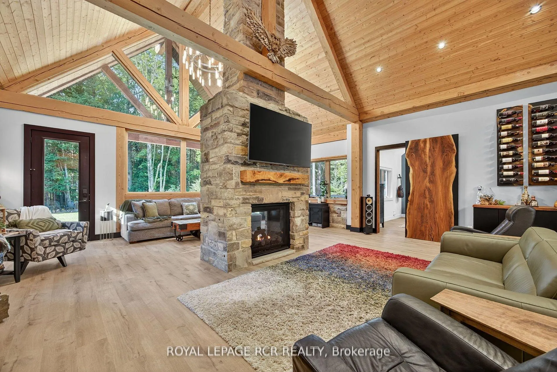 Photo 15 of 1031 Xavier Street, Gravenhurst, Wood (Gravenhurst) — HOMEH