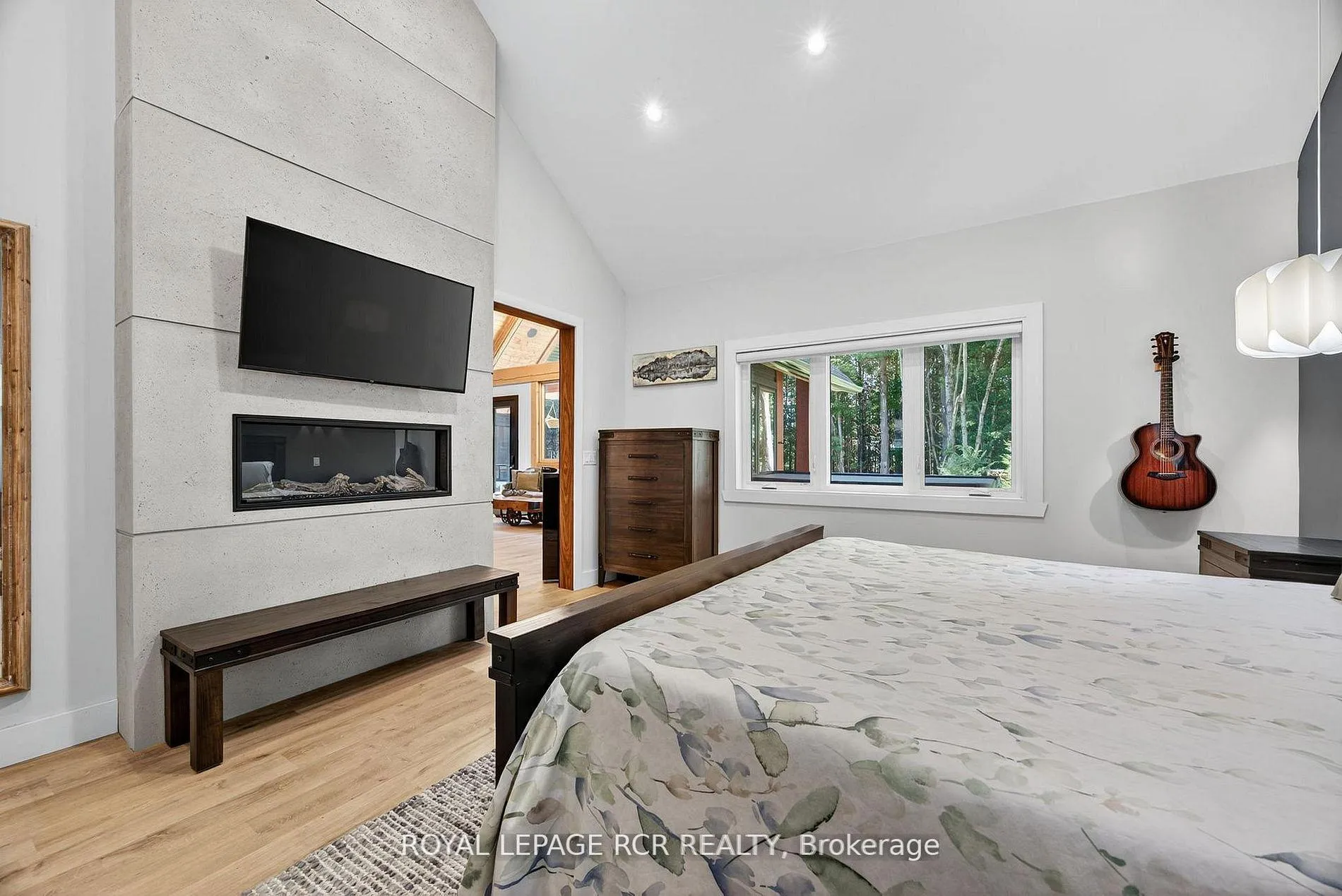 Photo 18 of 1031 Xavier Street, Gravenhurst, Wood (Gravenhurst) — HOMEH