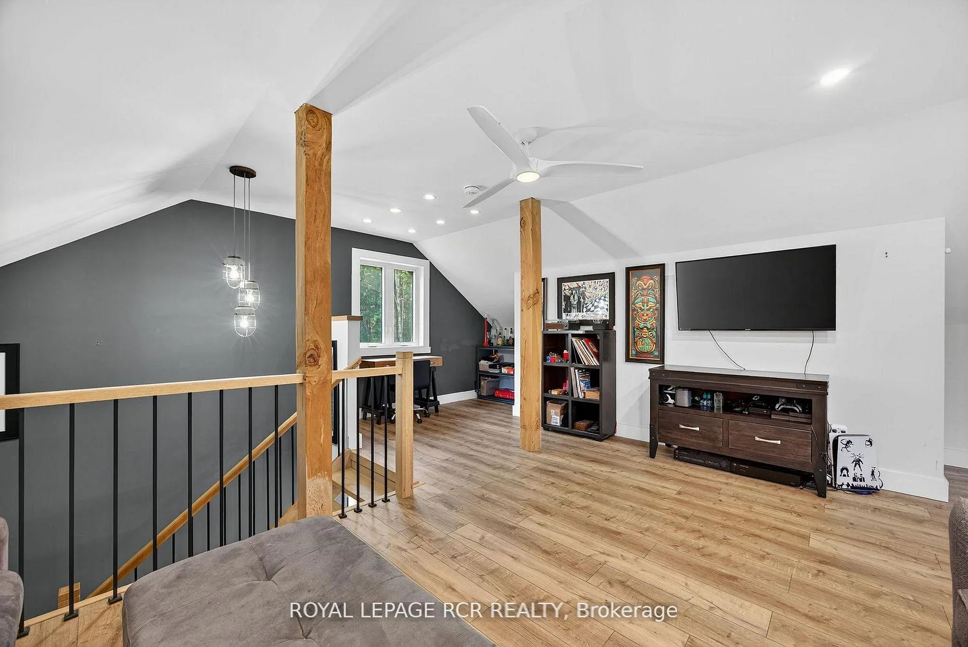 Photo 27 of 1031 Xavier Street, Gravenhurst, Wood (Gravenhurst) — HOMEH