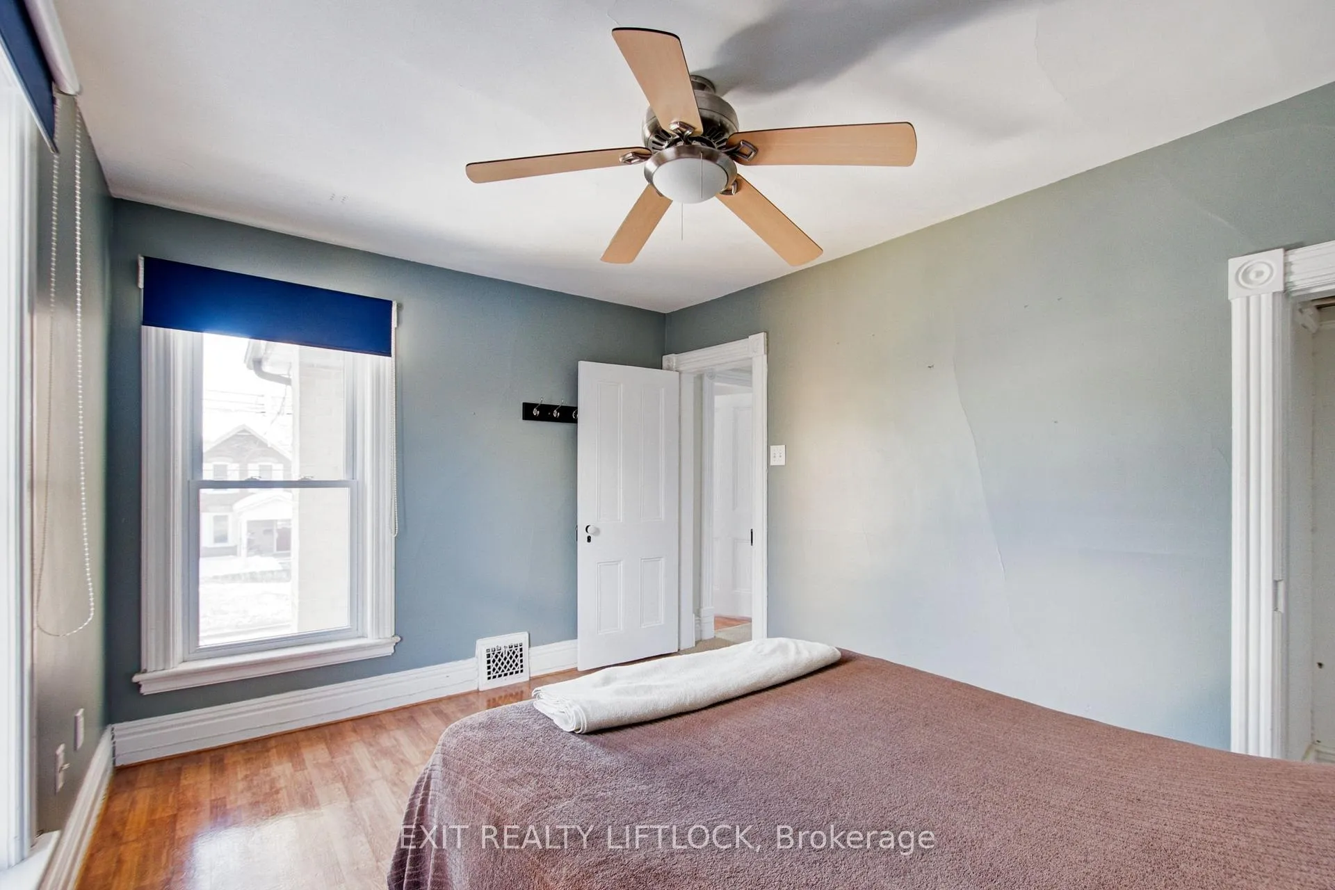 Photo 20 of 558 Chamberlain Street, Peterborough, Otonabee Ward 1 — HOMEH