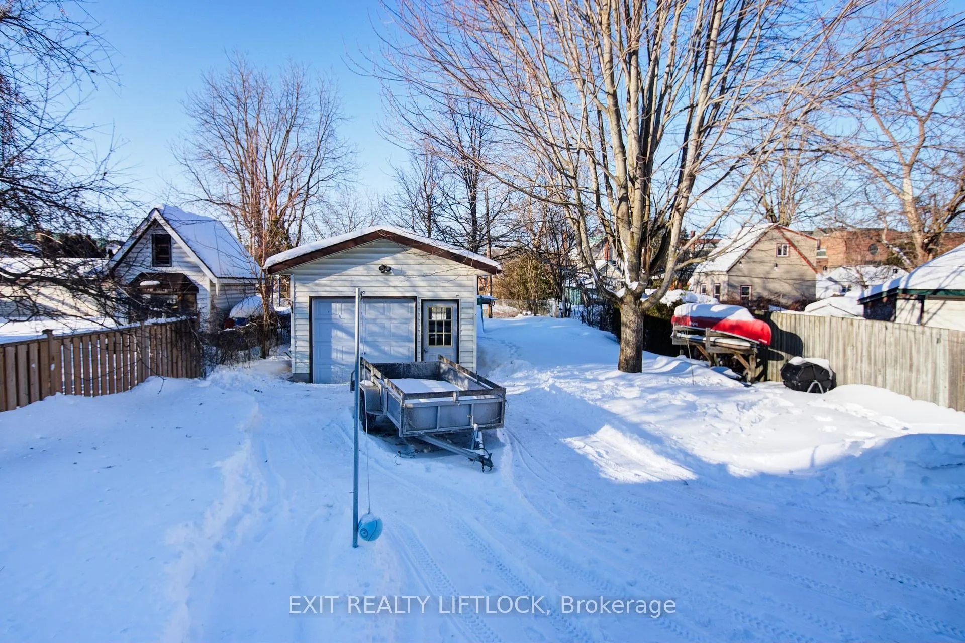 Photo 29 of 558 Chamberlain Street, Peterborough, Otonabee Ward 1 — HOMEH