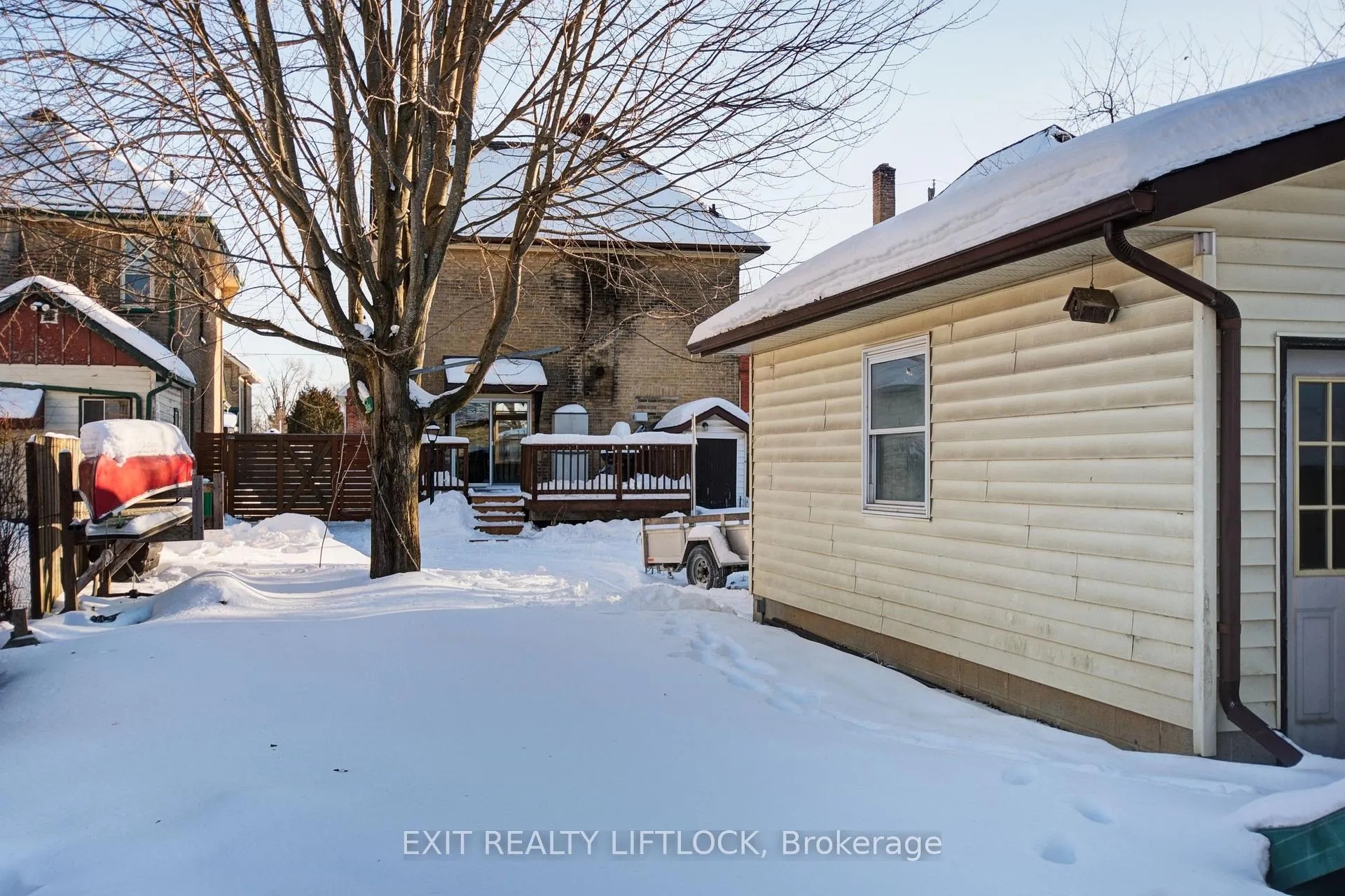 Photo 30 of 558 Chamberlain Street, Peterborough, Otonabee Ward 1 — HOMEH