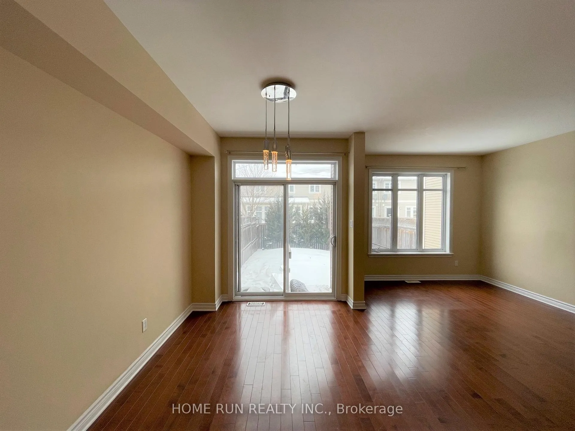 Photo 8 of 15 Madelon Drive, Ottawa, Barrhaven - Longfields — HOMEH