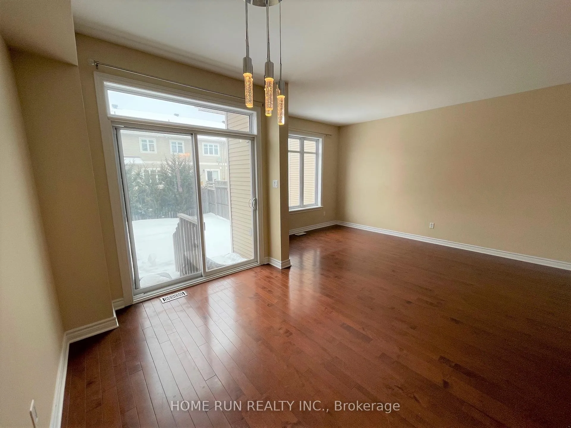 Photo 14 of 15 Madelon Drive, Ottawa, Barrhaven - Longfields — HOMEH