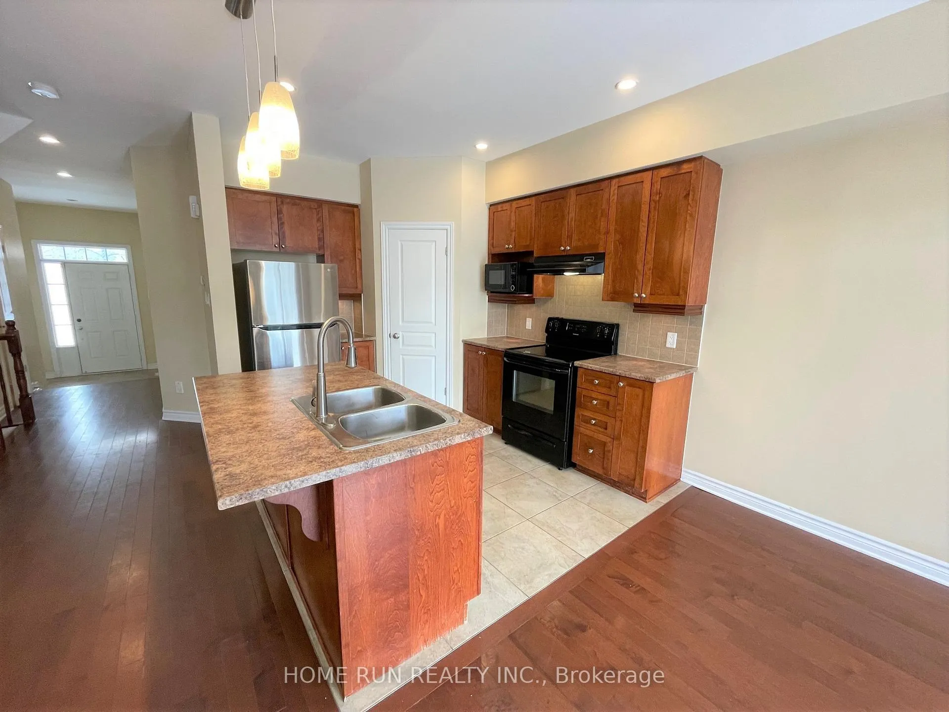 Photo 17 of 15 Madelon Drive, Ottawa, Barrhaven - Longfields — HOMEH