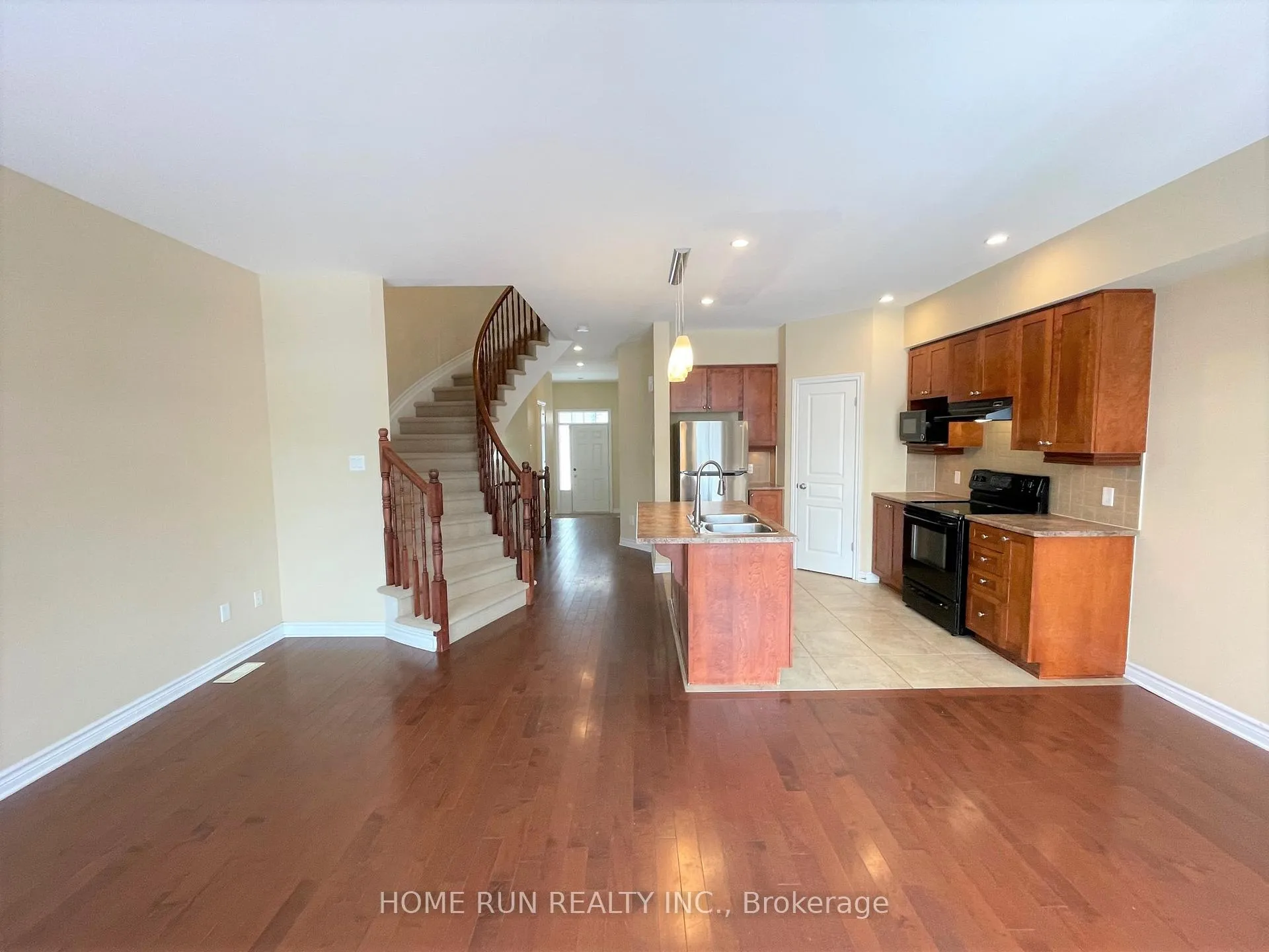 Photo 18 of 15 Madelon Drive, Ottawa, Barrhaven - Longfields — HOMEH