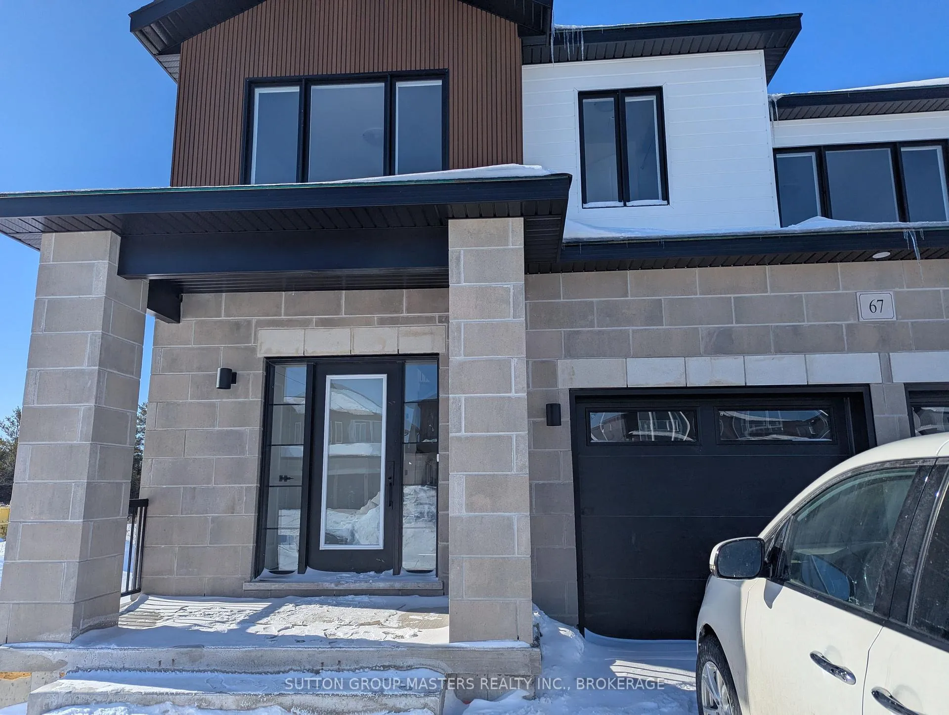 Photo 1 of 67 Creighton Drive, Loyalist, Lennox and Addington - South — HOMEH