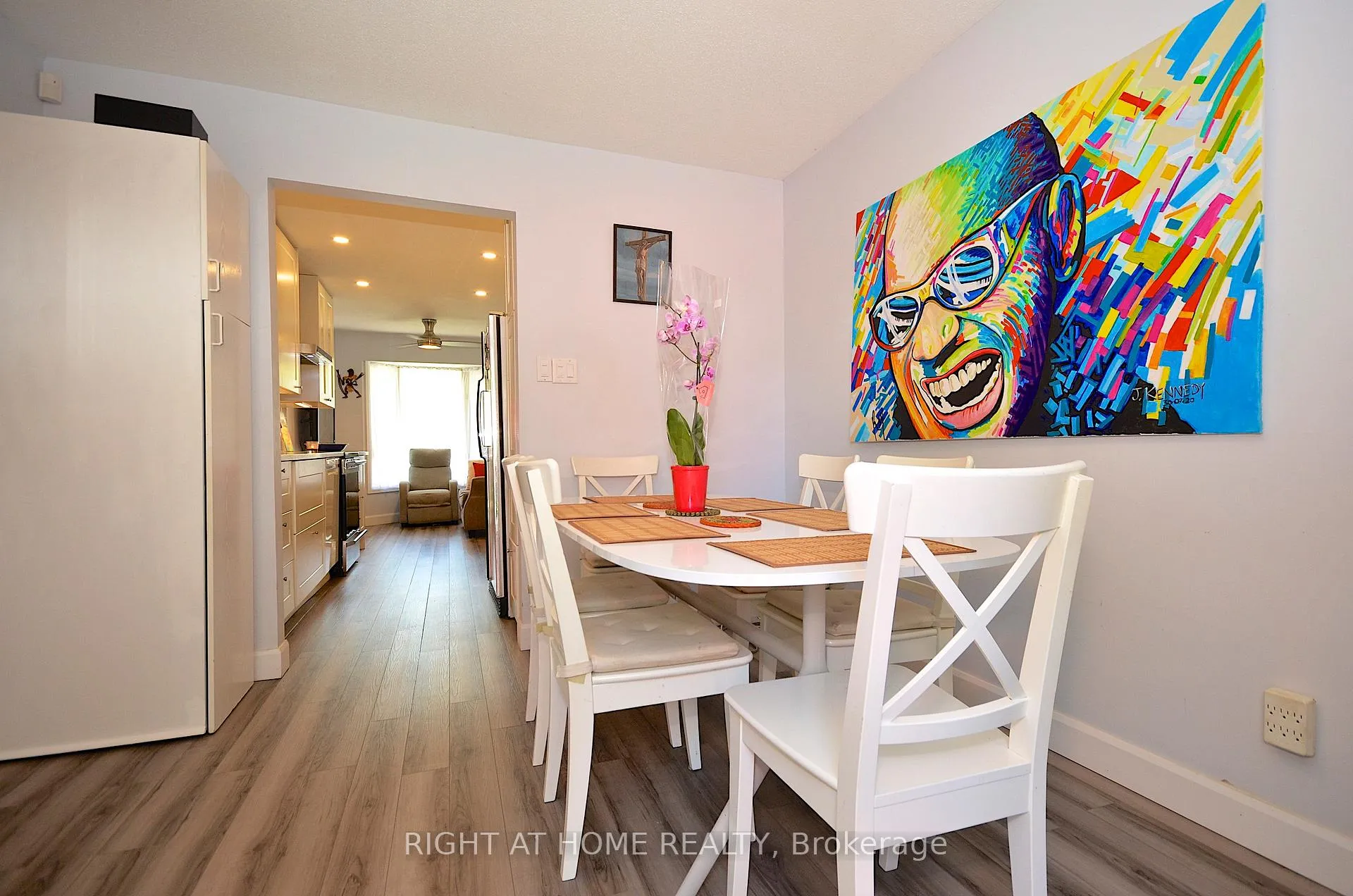 Photo 7 of 77 Winchester Drive, Ottawa, Kanata - Glencairn/Hazeldean — HOMEH
