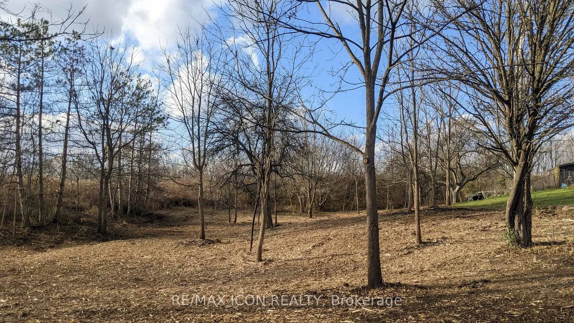 Photo 2 of 237 Frederick Street W, Southwest Middlesex, Rural Southwest Middlesex — HOMEH