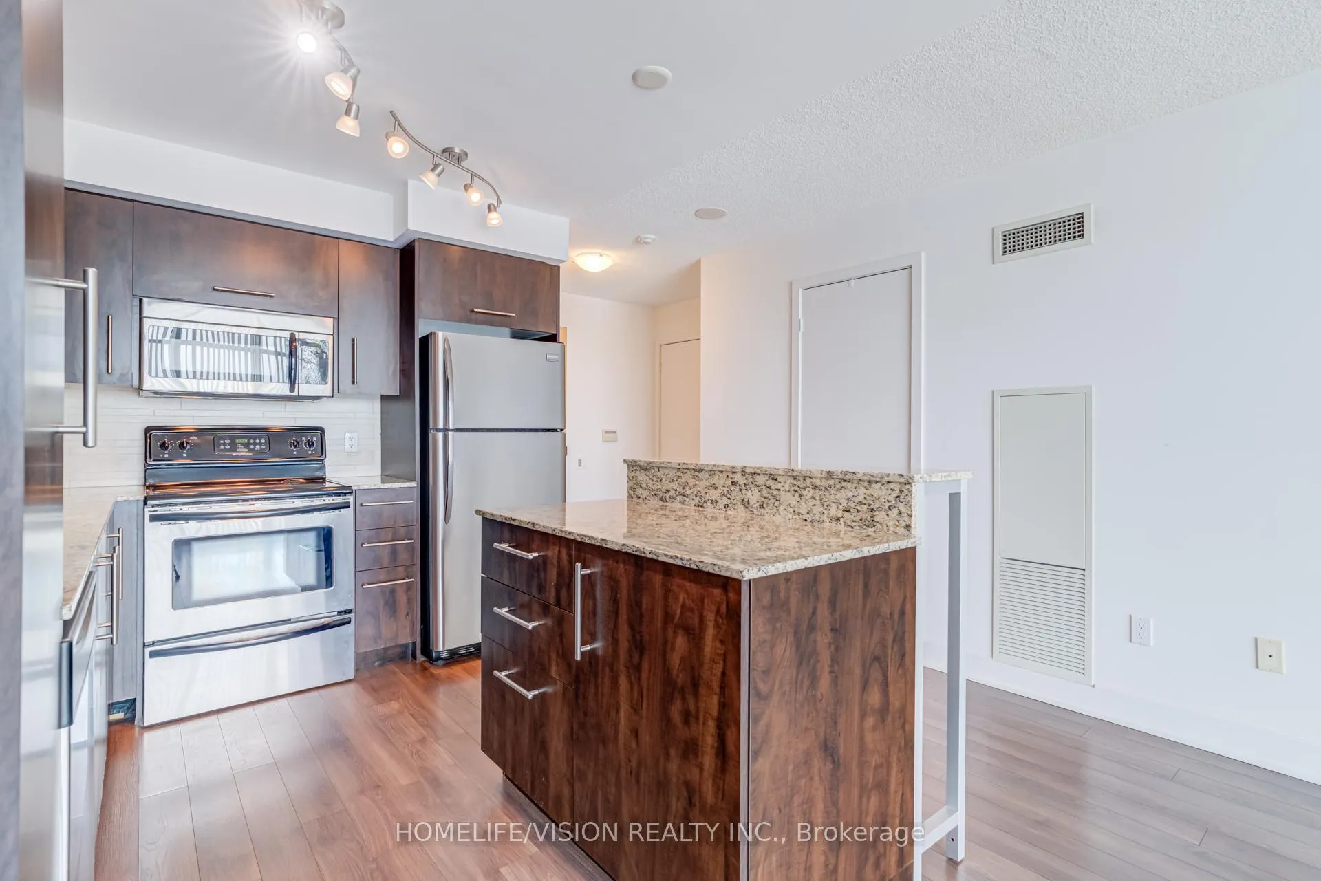 Photo 13 of Unit 1907, 1048 Broadview Avenue, Toronto, Broadview North — HOMEH