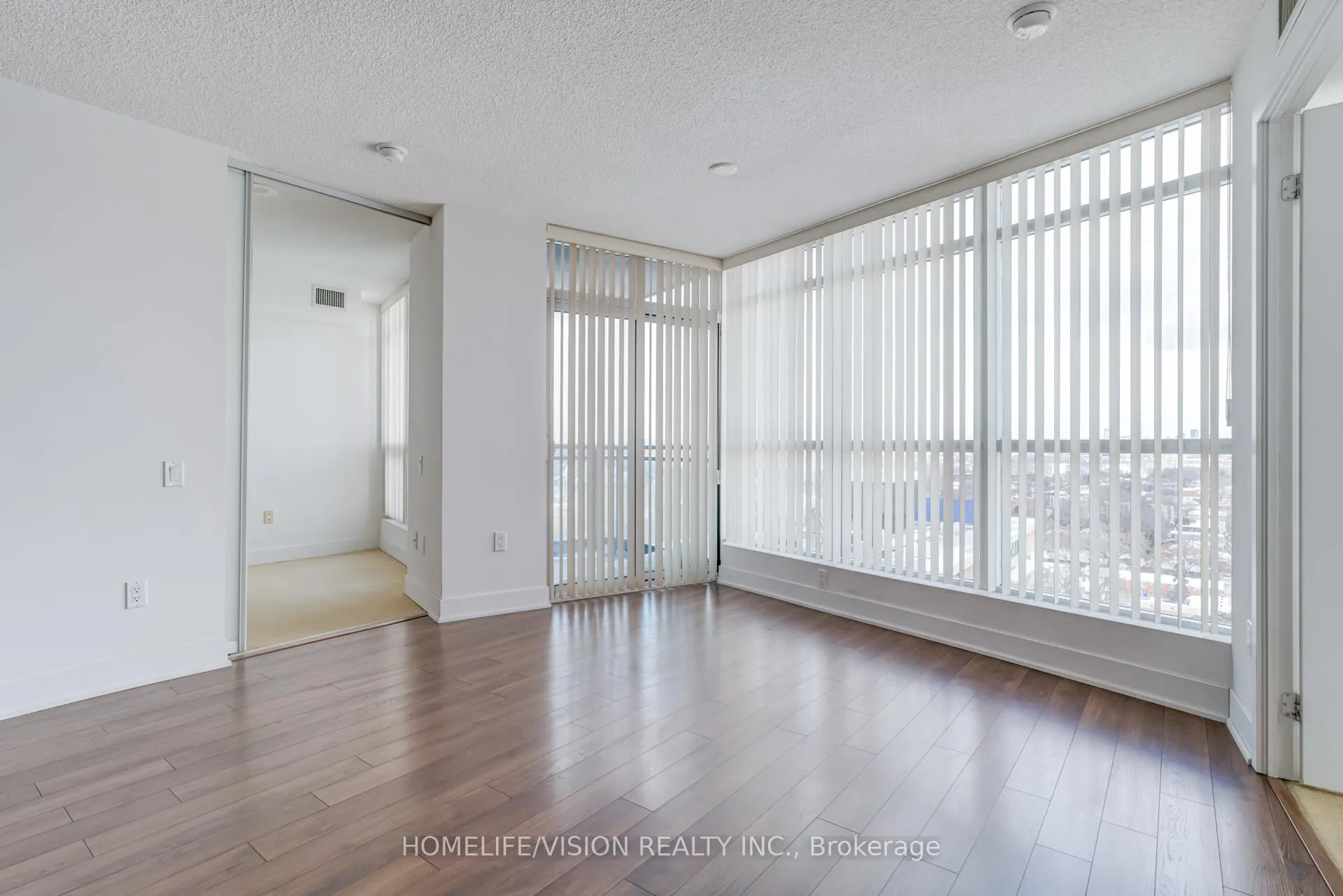 Photo 14 of Unit 1907, 1048 Broadview Avenue, Toronto, Broadview North — HOMEH