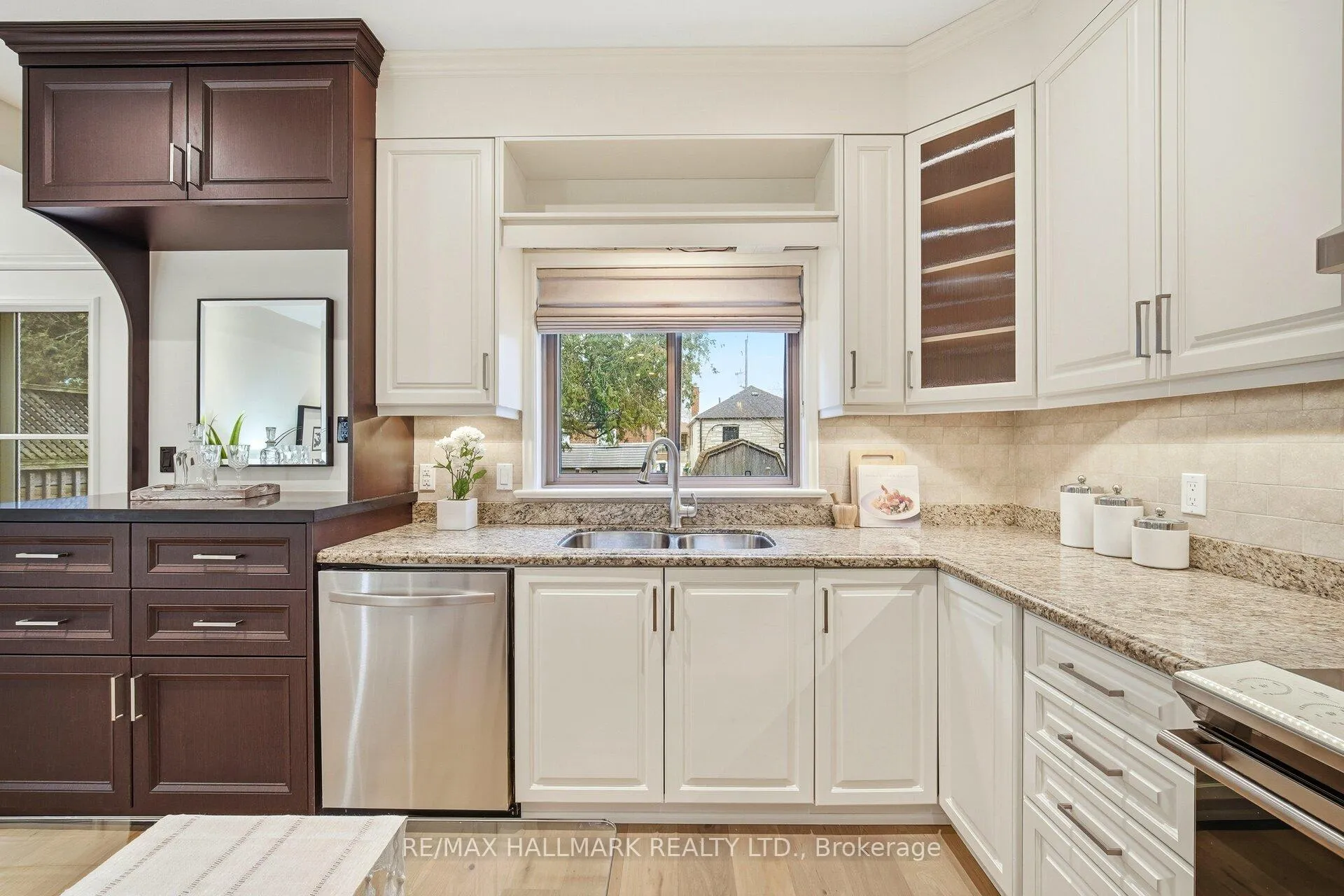 Photo 10 of 4A Holborne Avenue, Toronto, Danforth Village-East York — HOMEH