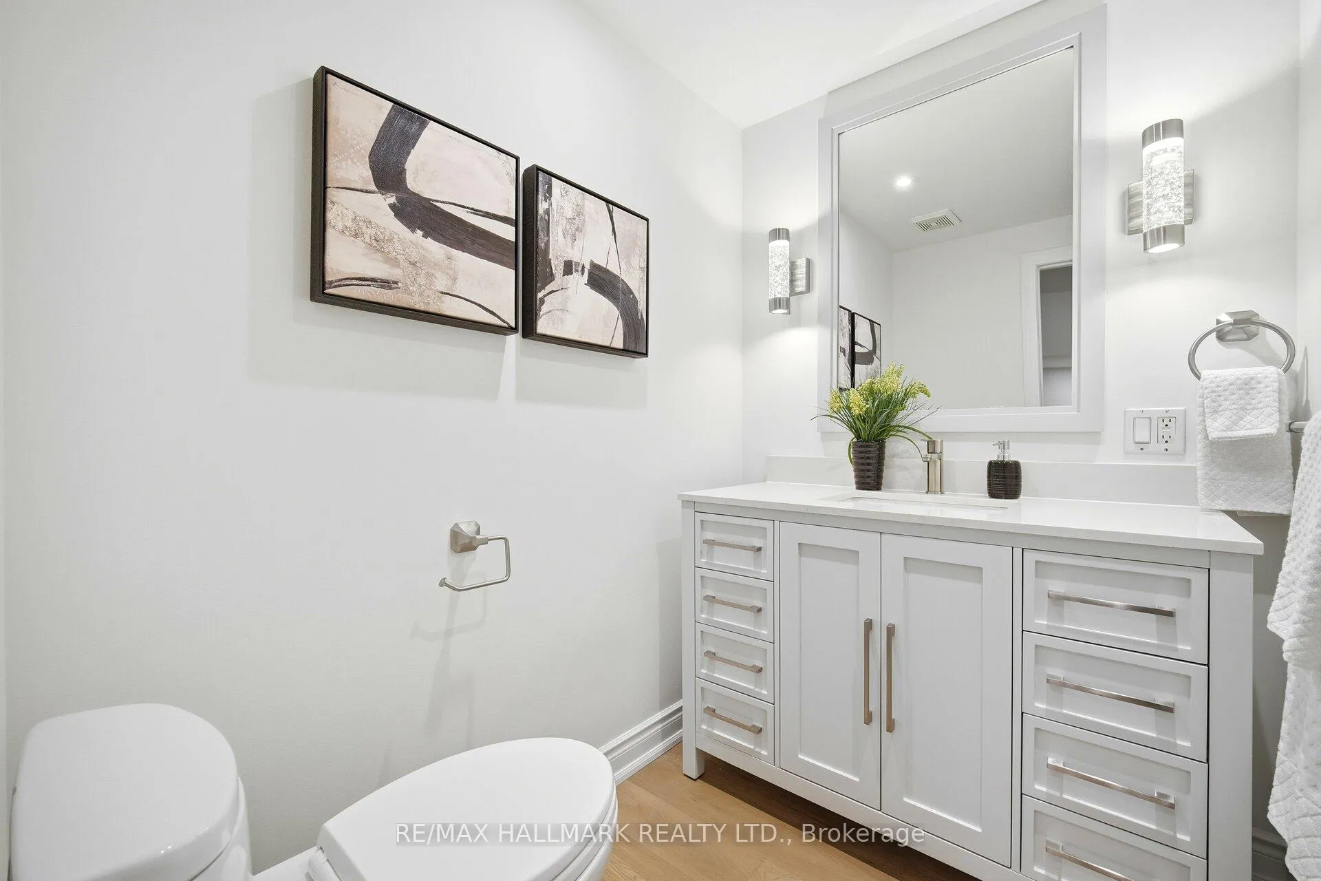 Photo 13 of 4A Holborne Avenue, Toronto, Danforth Village-East York — HOMEH