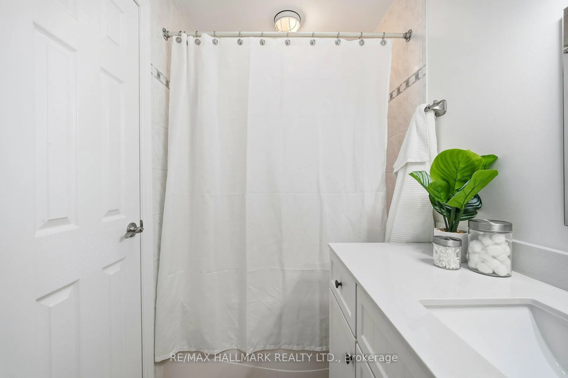Photo 31 of 4A Holborne Avenue, Toronto, Danforth Village-East York — HOMEH