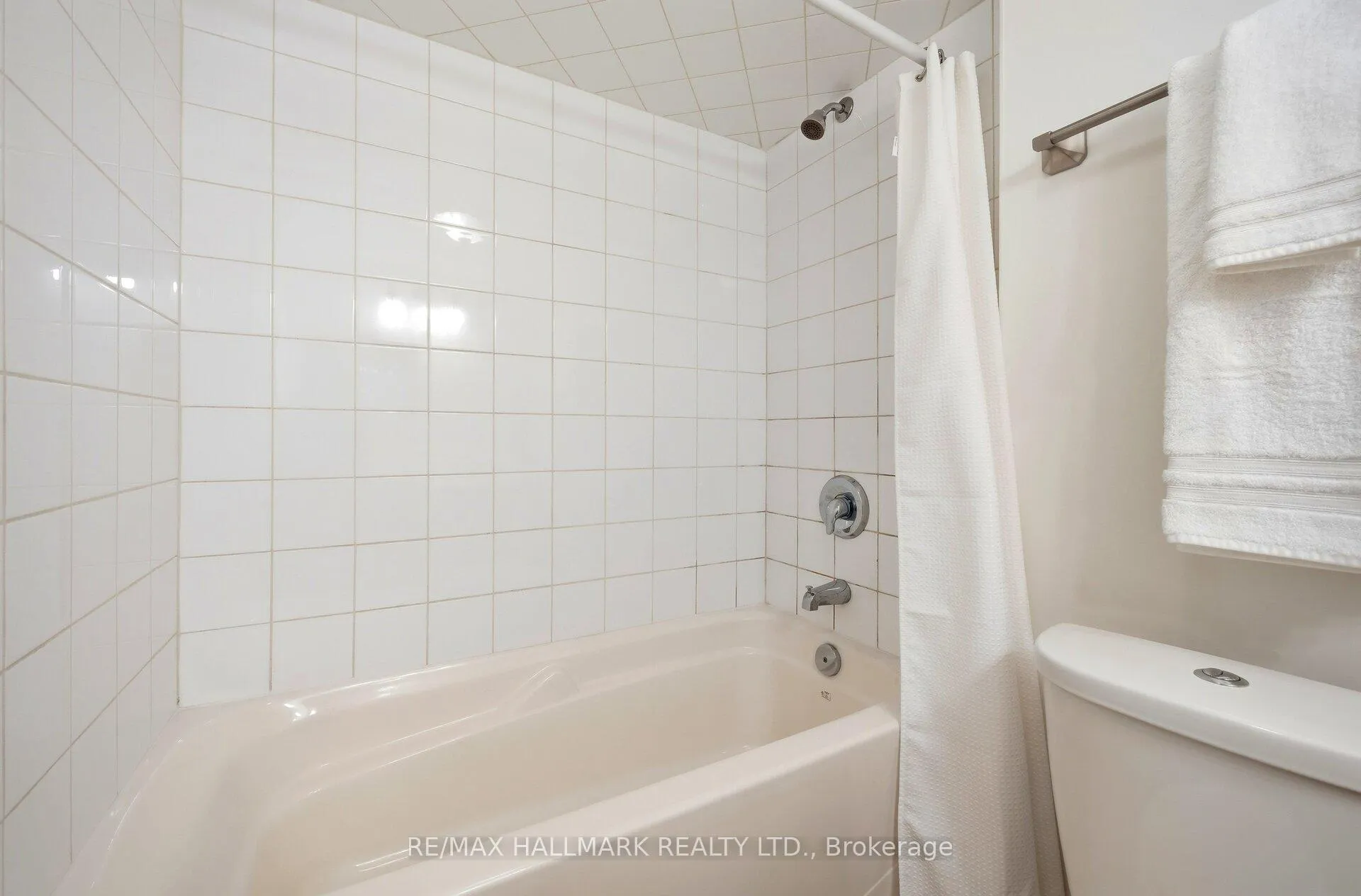 Photo 41 of 4A Holborne Avenue, Toronto, Danforth Village-East York — HOMEH