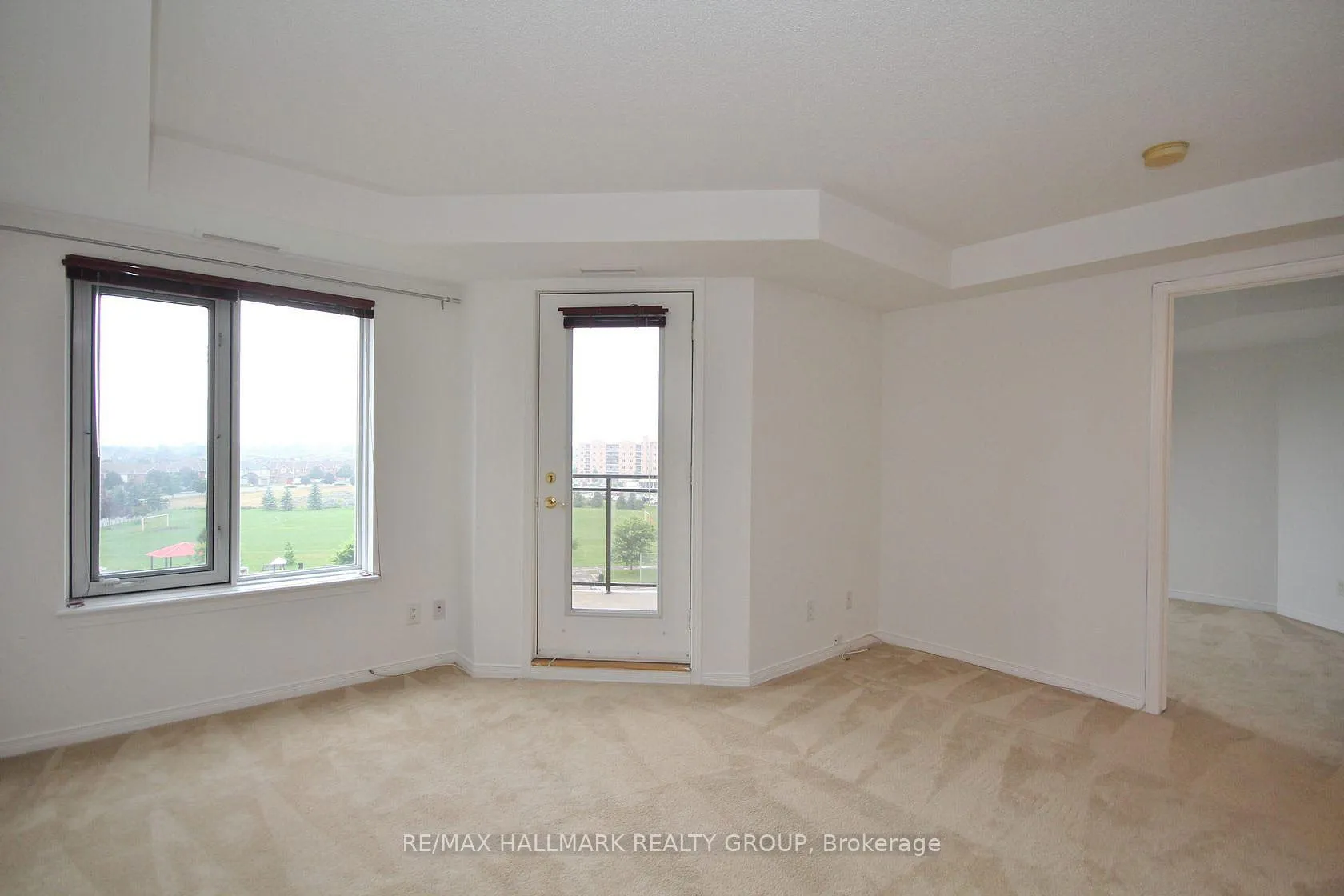 Photo 6 of Unit 5G, 310 Central Park Drive, Ottawa, Central Park — HOMEH