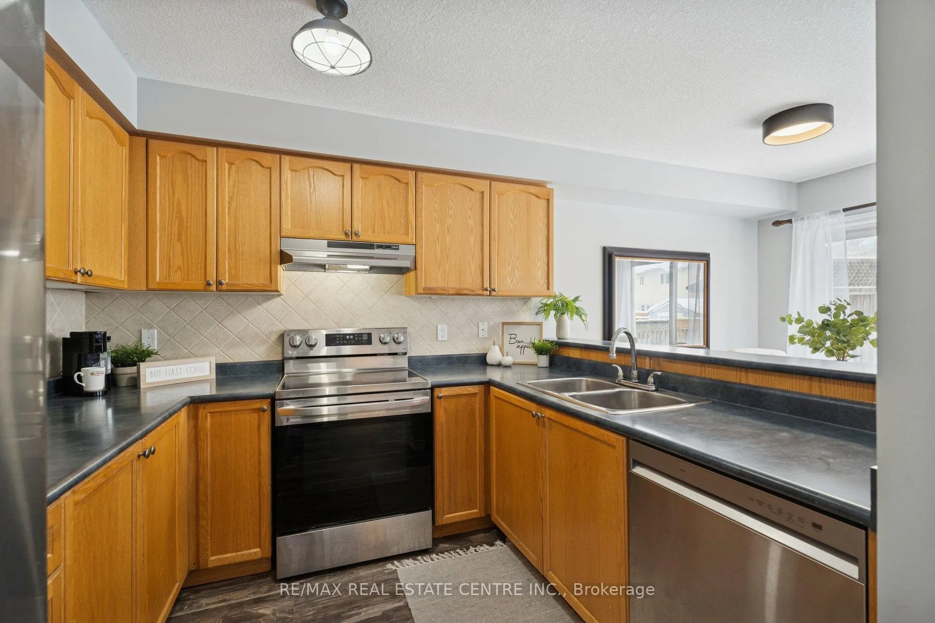 Photo 13 of 150 Marion Street, Shelburne — HOMEH