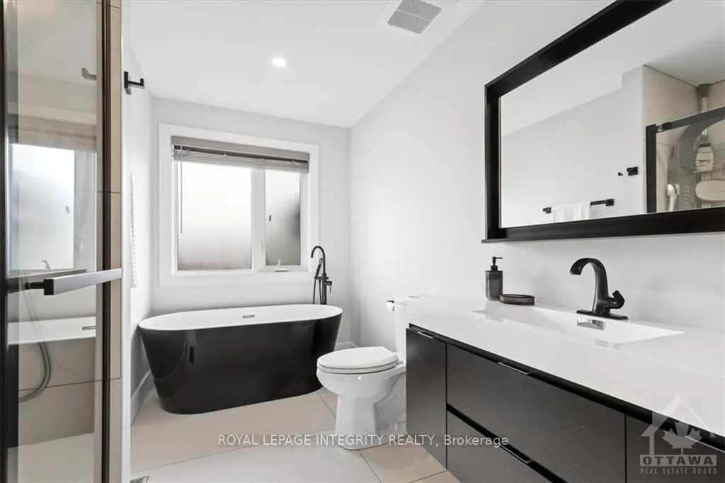 Photo 14 of 10 Quill Street, Ottawa, Overbrook/Castle Heights — HOMEH
