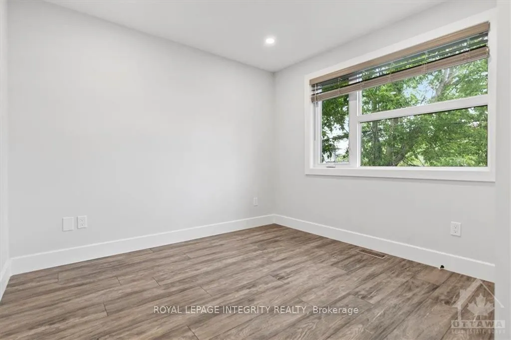 Photo 18 of 10 Quill Street, Ottawa, Overbrook/Castle Heights — HOMEH