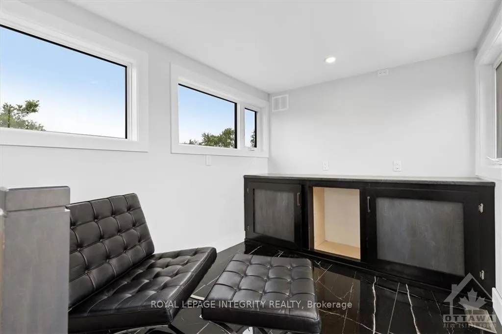 Photo 27 of 10 Quill Street, Ottawa, Overbrook/Castle Heights — HOMEH