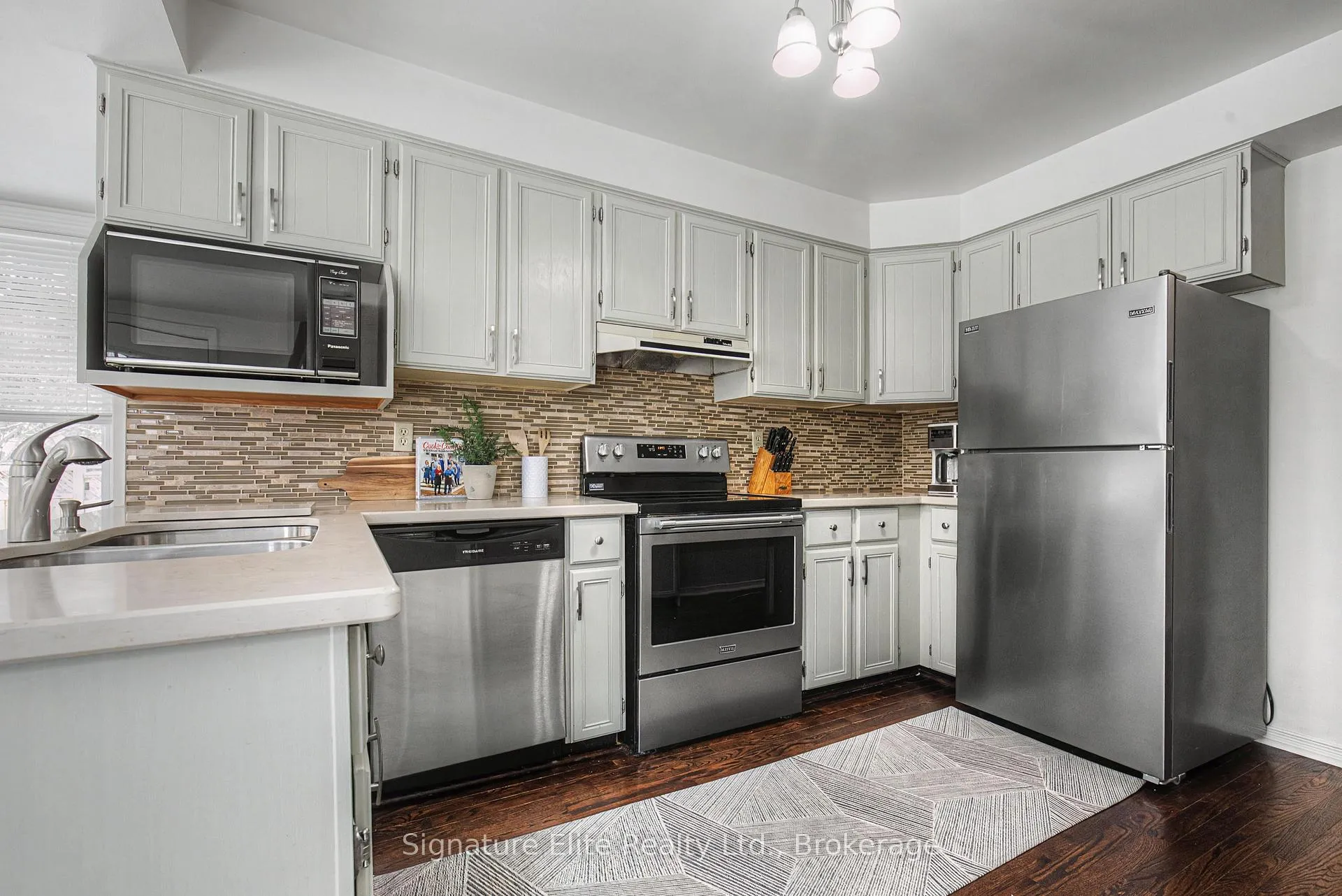Photo 8 of 1022 Moorelands Crescent, Pickering, Rosebank — HOMEH