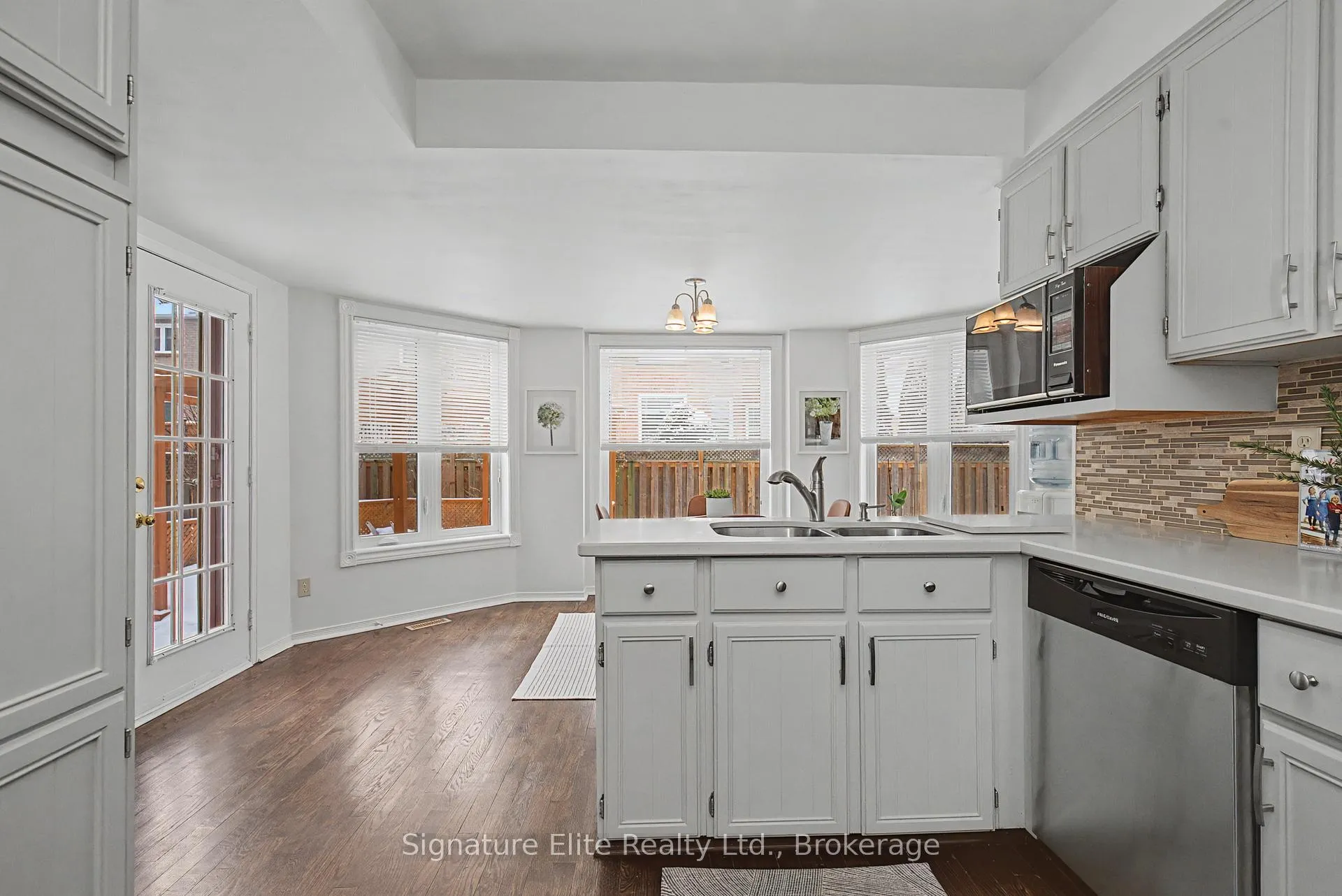 Photo 9 of 1022 Moorelands Crescent, Pickering, Rosebank — HOMEH