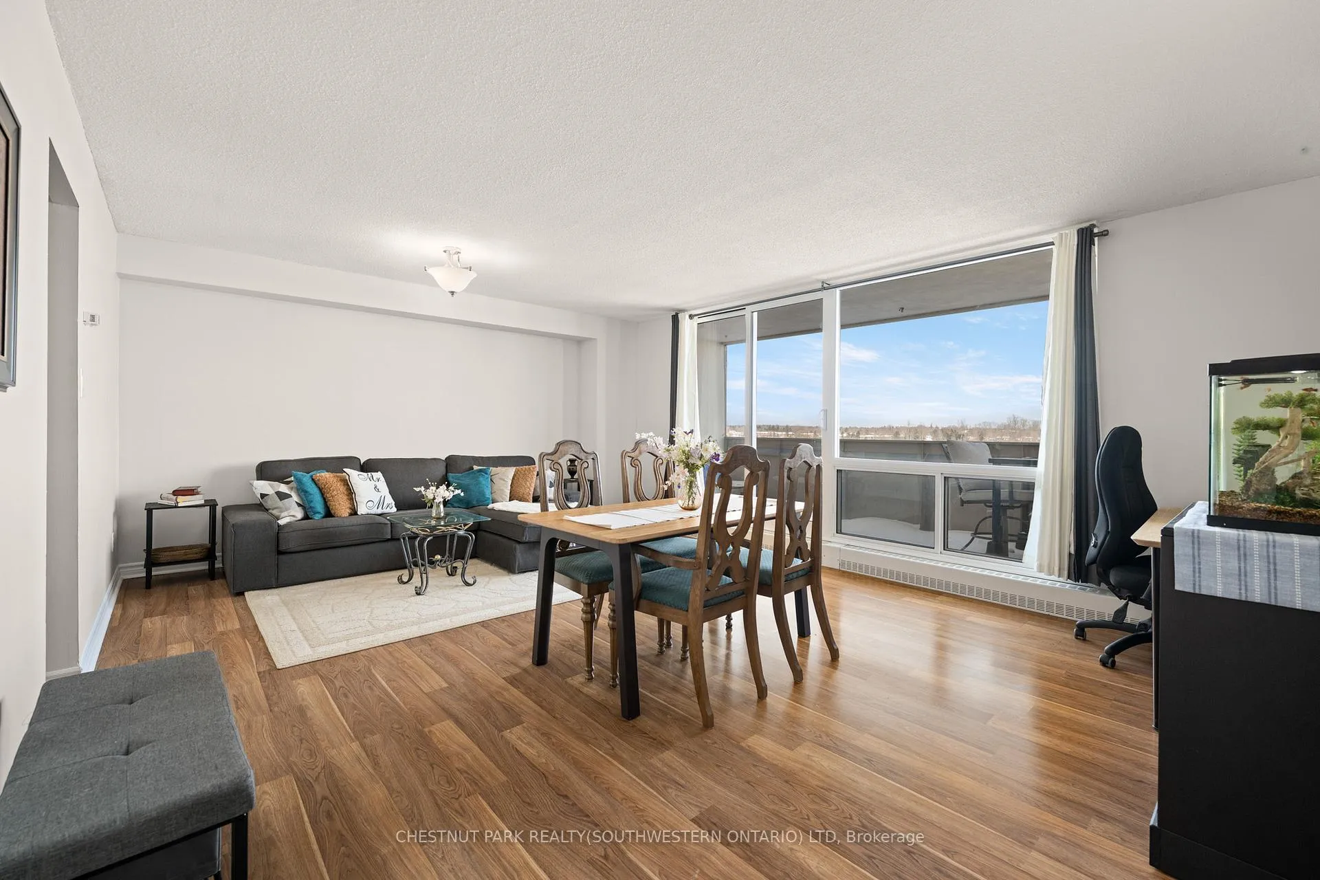 Photo 4 of Unit 1005, 225 Harvard Place, Waterloo — HOMEH