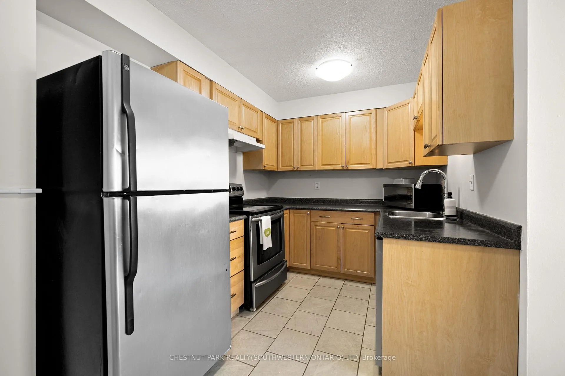 Photo 8 of Unit 1005, 225 Harvard Place, Waterloo — HOMEH