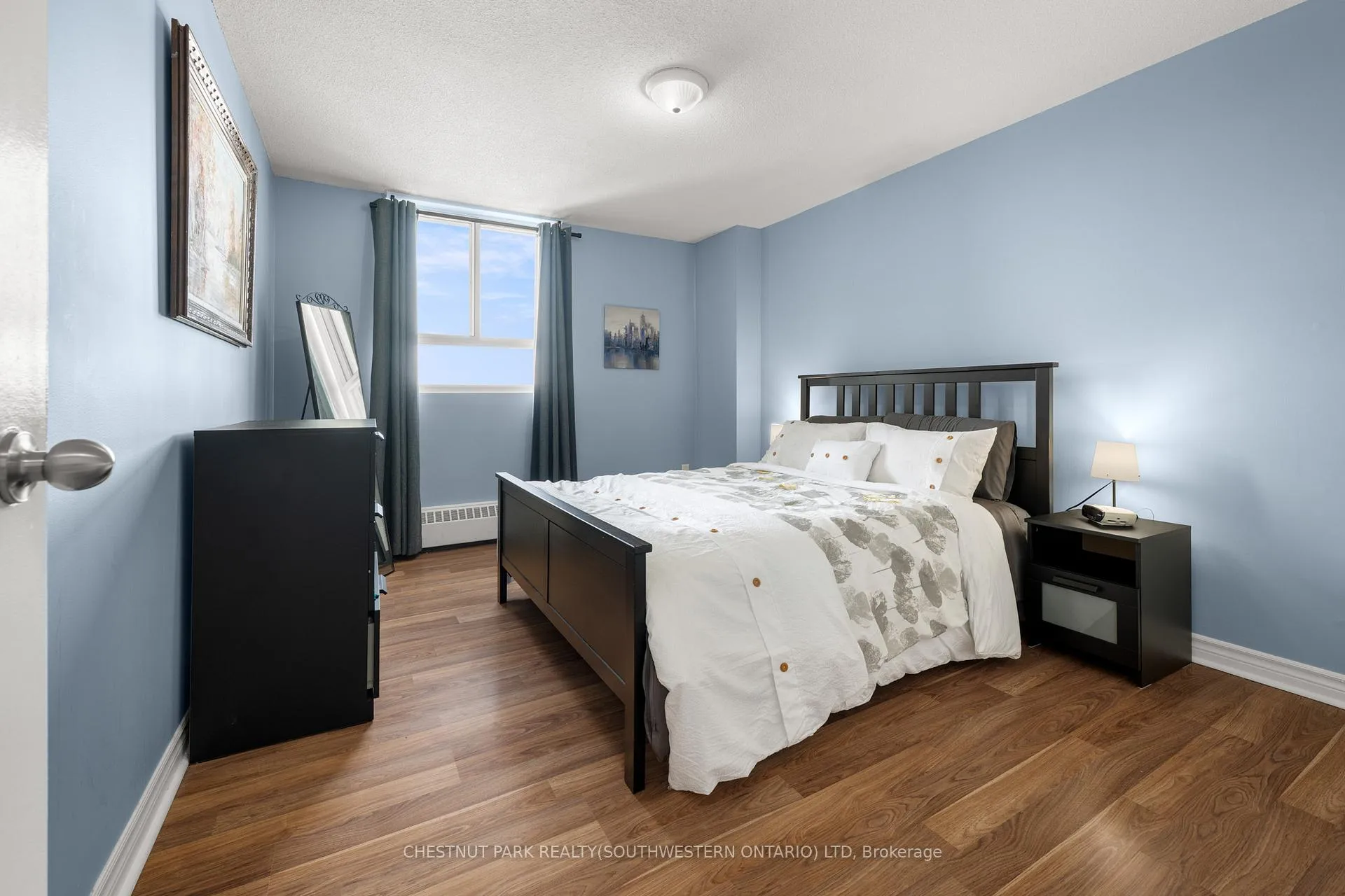Photo 11 of Unit 1005, 225 Harvard Place, Waterloo — HOMEH