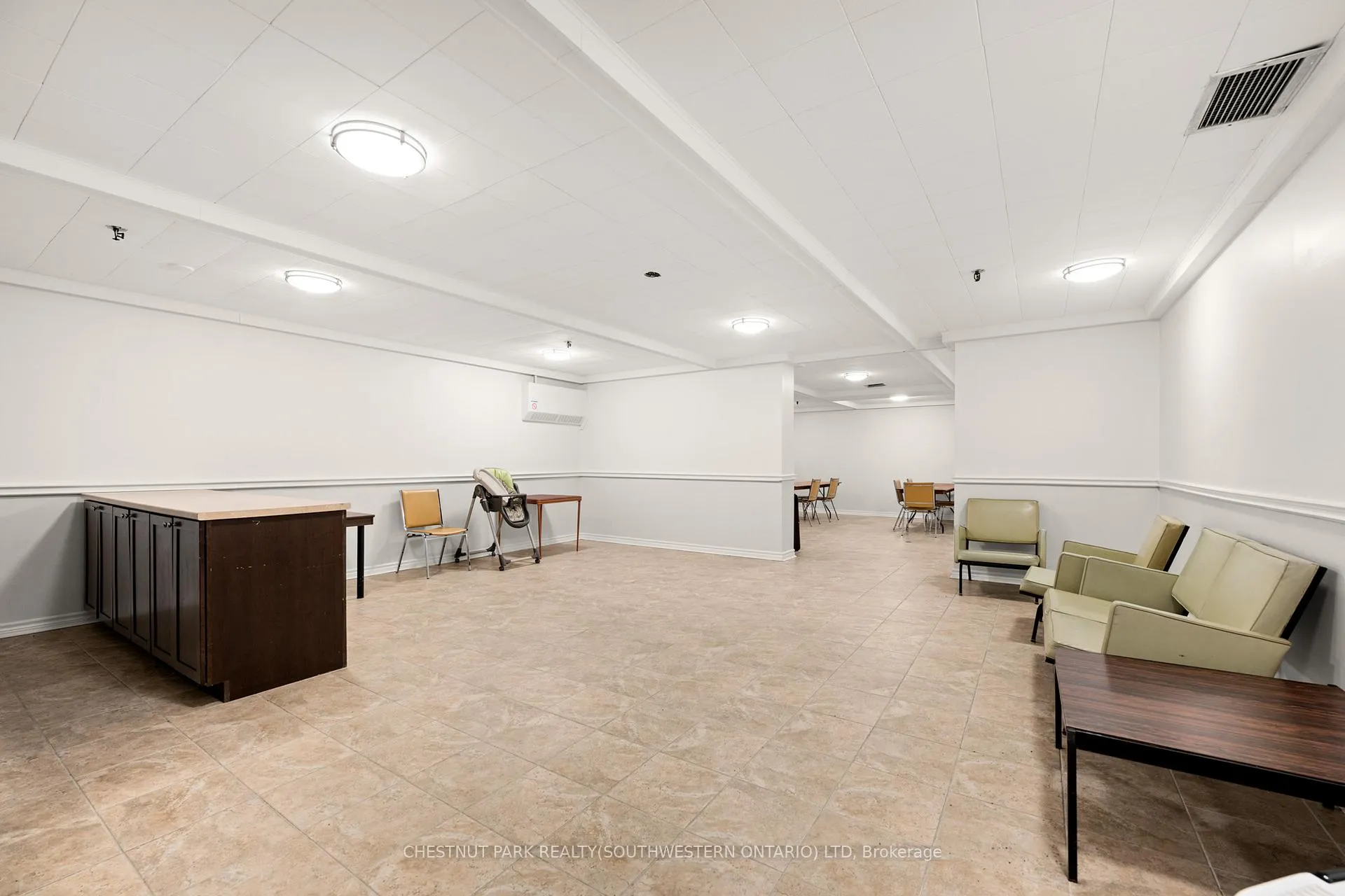 Photo 19 of Unit 1005, 225 Harvard Place, Waterloo — HOMEH