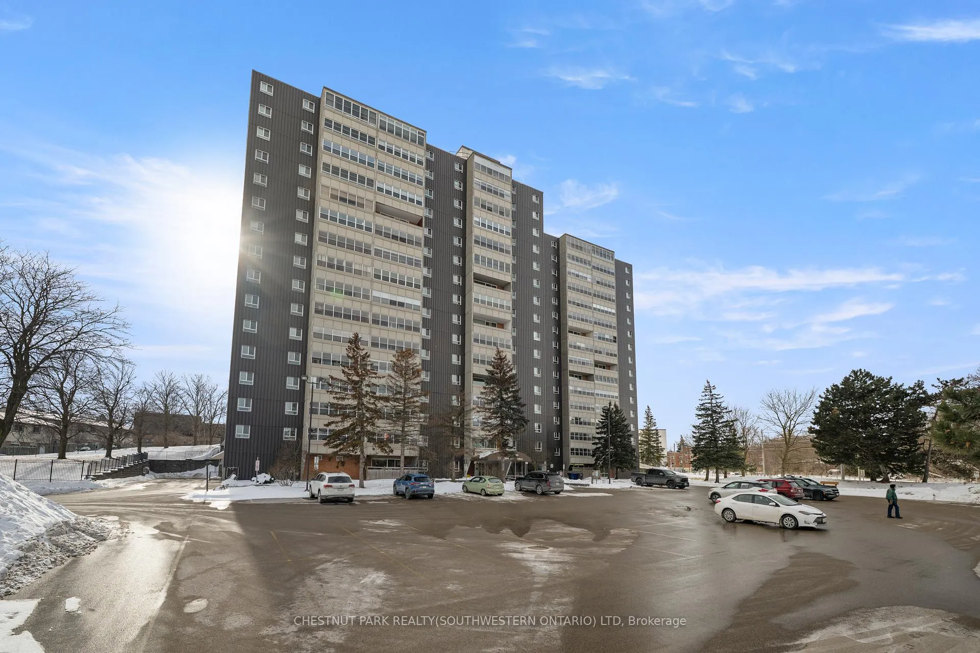 Photo 28 of Unit 1005, 225 Harvard Place, Waterloo — HOMEH