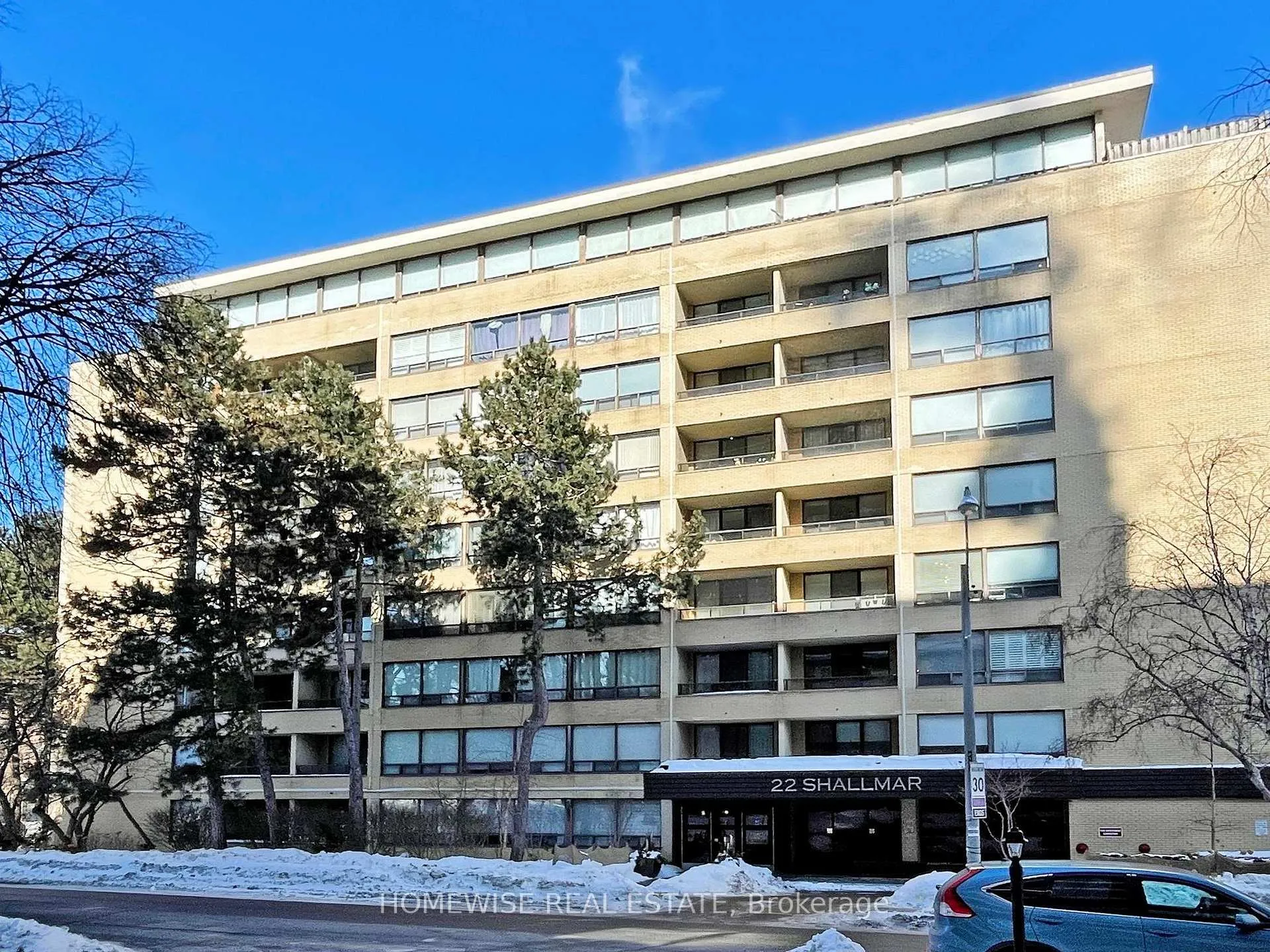 Front of Unit 401, 22 Shallmar Boulevard