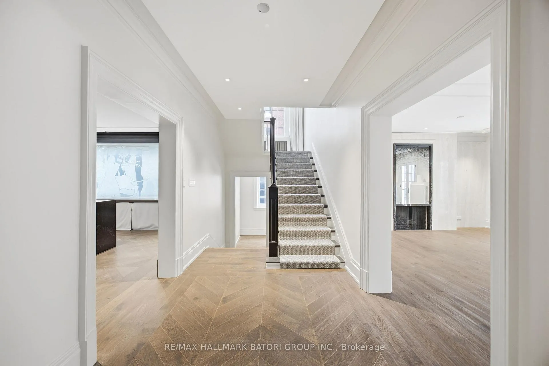 Photo 3 of 78 Clarendon Avenue, Toronto, Casa Loma — HOMEH