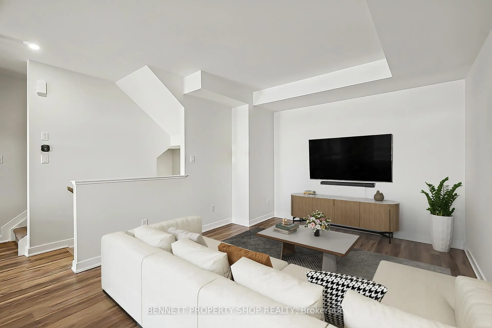 Photo 2 of 539 Lourmarin Private, Ottawa, Notting Hill/Summerside — HOMEH