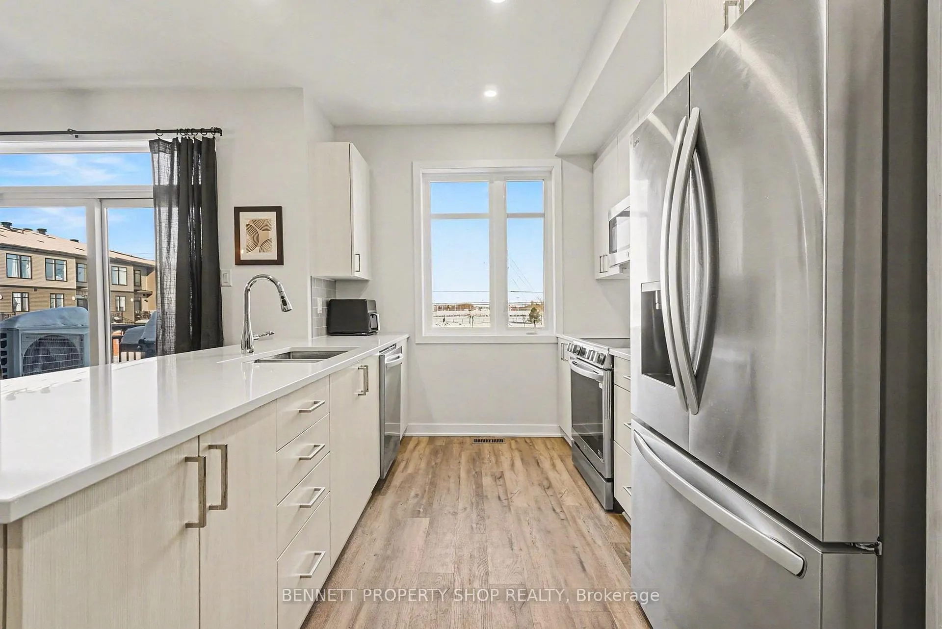 Photo 7 of 539 Lourmarin Private, Ottawa, Notting Hill/Summerside — HOMEH