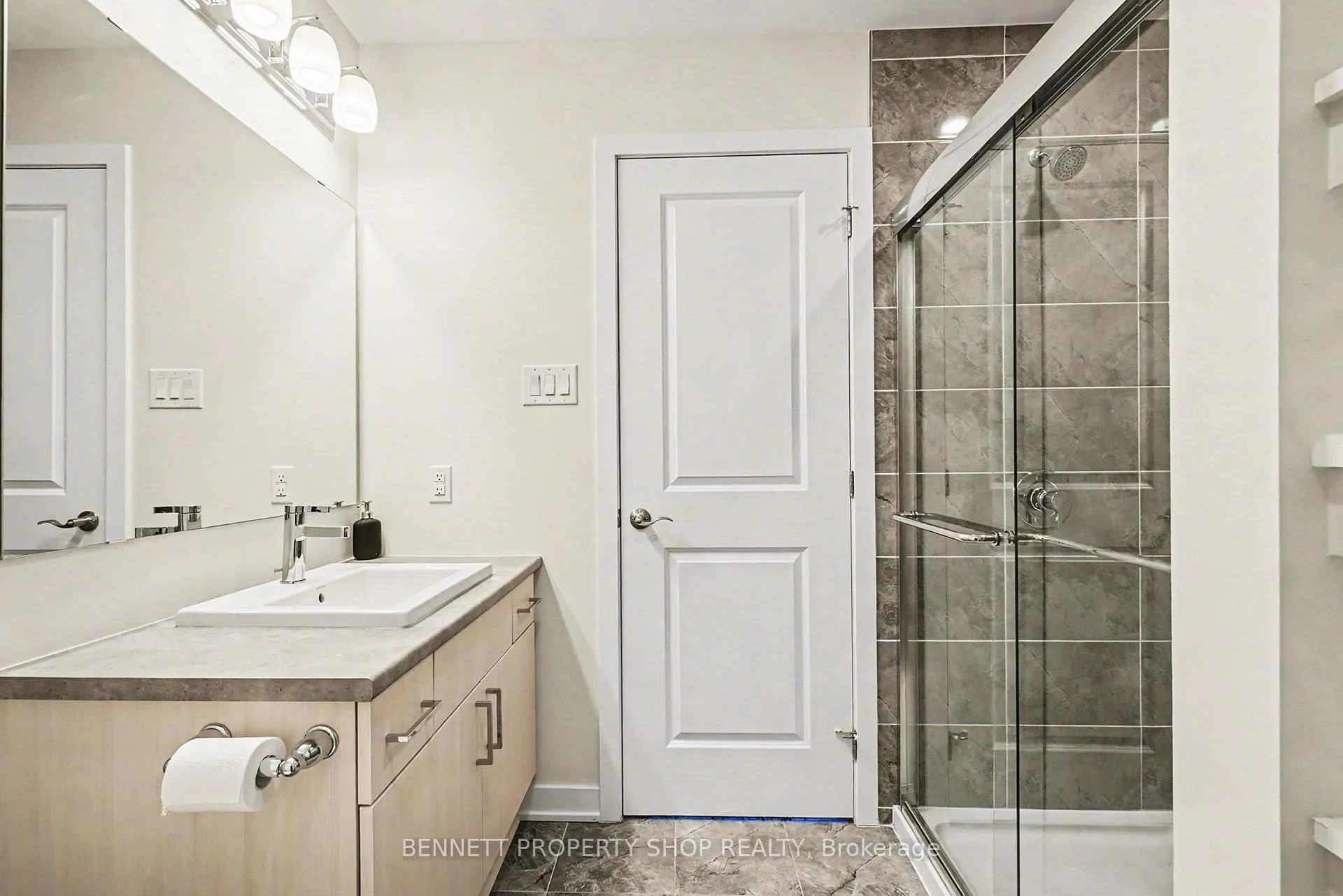 Photo 12 of 539 Lourmarin Private, Ottawa, Notting Hill/Summerside — HOMEH