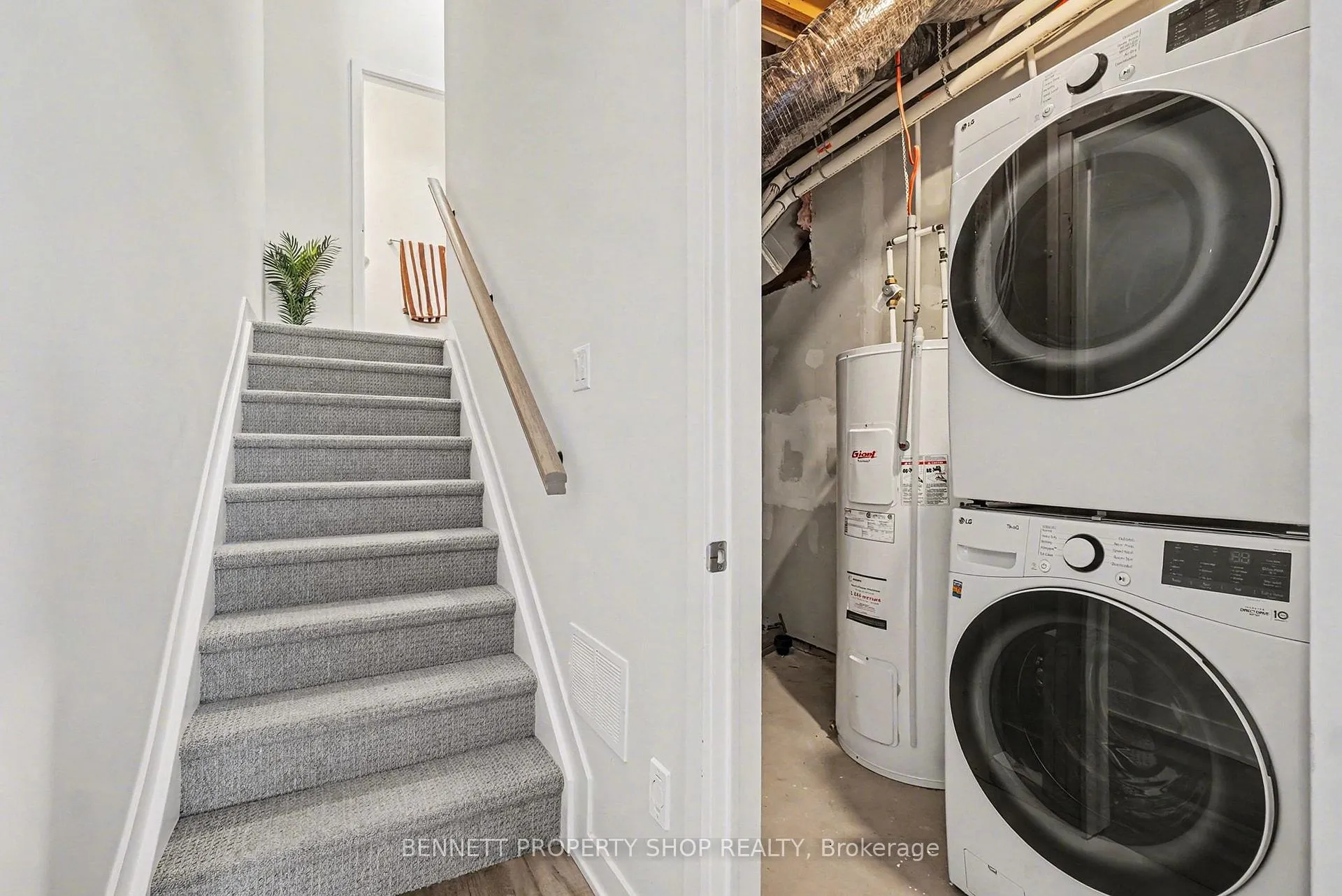 Photo 16 of 539 Lourmarin Private, Ottawa, Notting Hill/Summerside — HOMEH