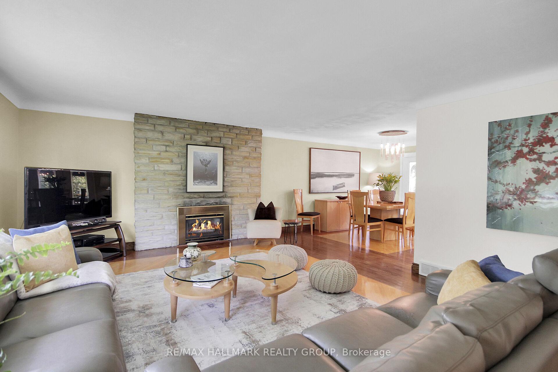 Photo 8 of 27 Savuto Way, Ottawa, Meadowlands/Crestview — HOMEH