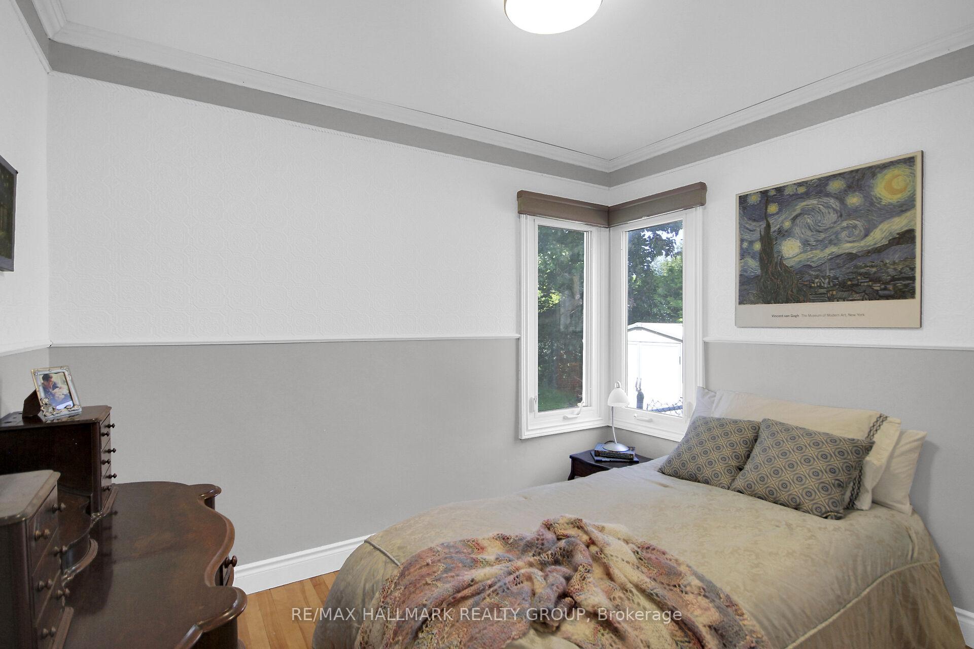 Photo 28 of 27 Savuto Way, Ottawa, Meadowlands/Crestview — HOMEH
