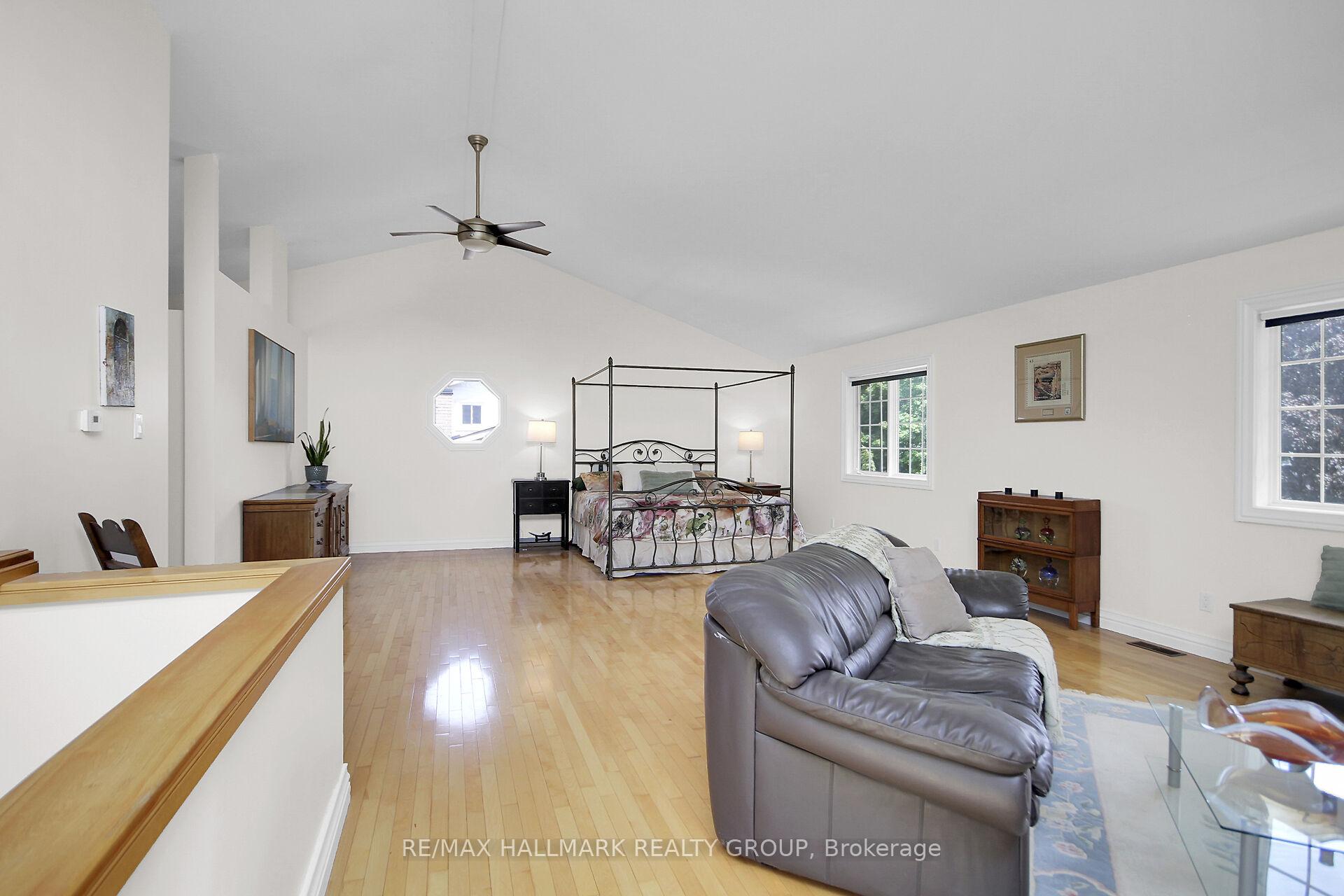 Photo 34 of 27 Savuto Way, Ottawa, Meadowlands/Crestview — HOMEH